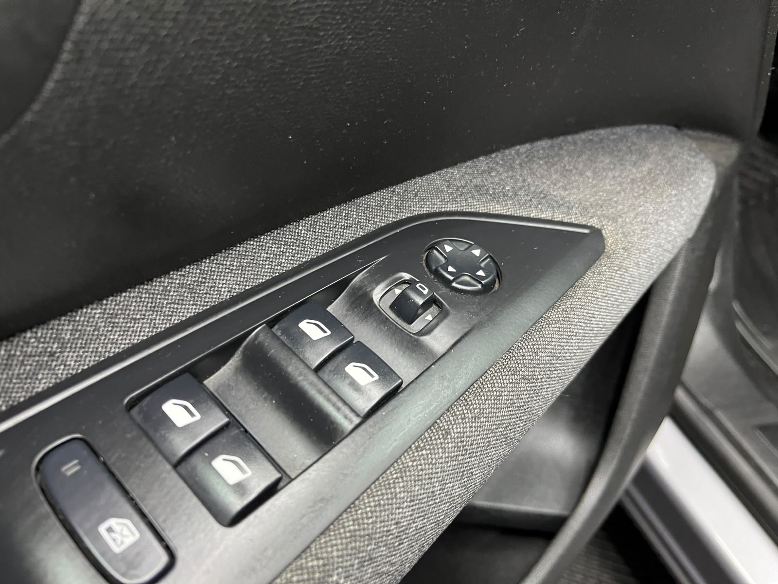 Peugeot 5008 — foto 12 de 16
