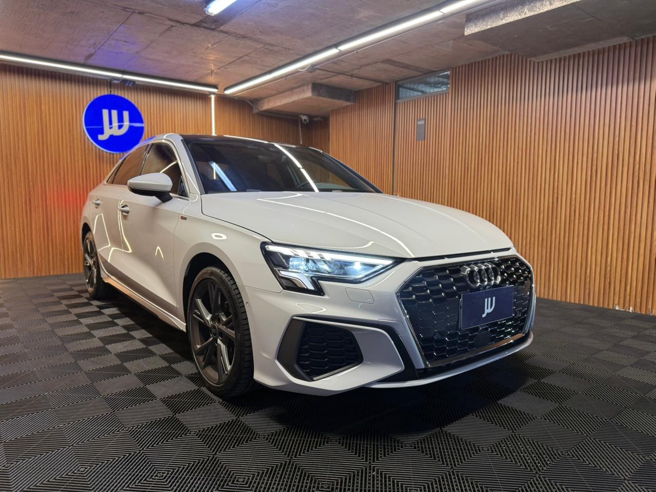Audi A3 — foto 3 de 13