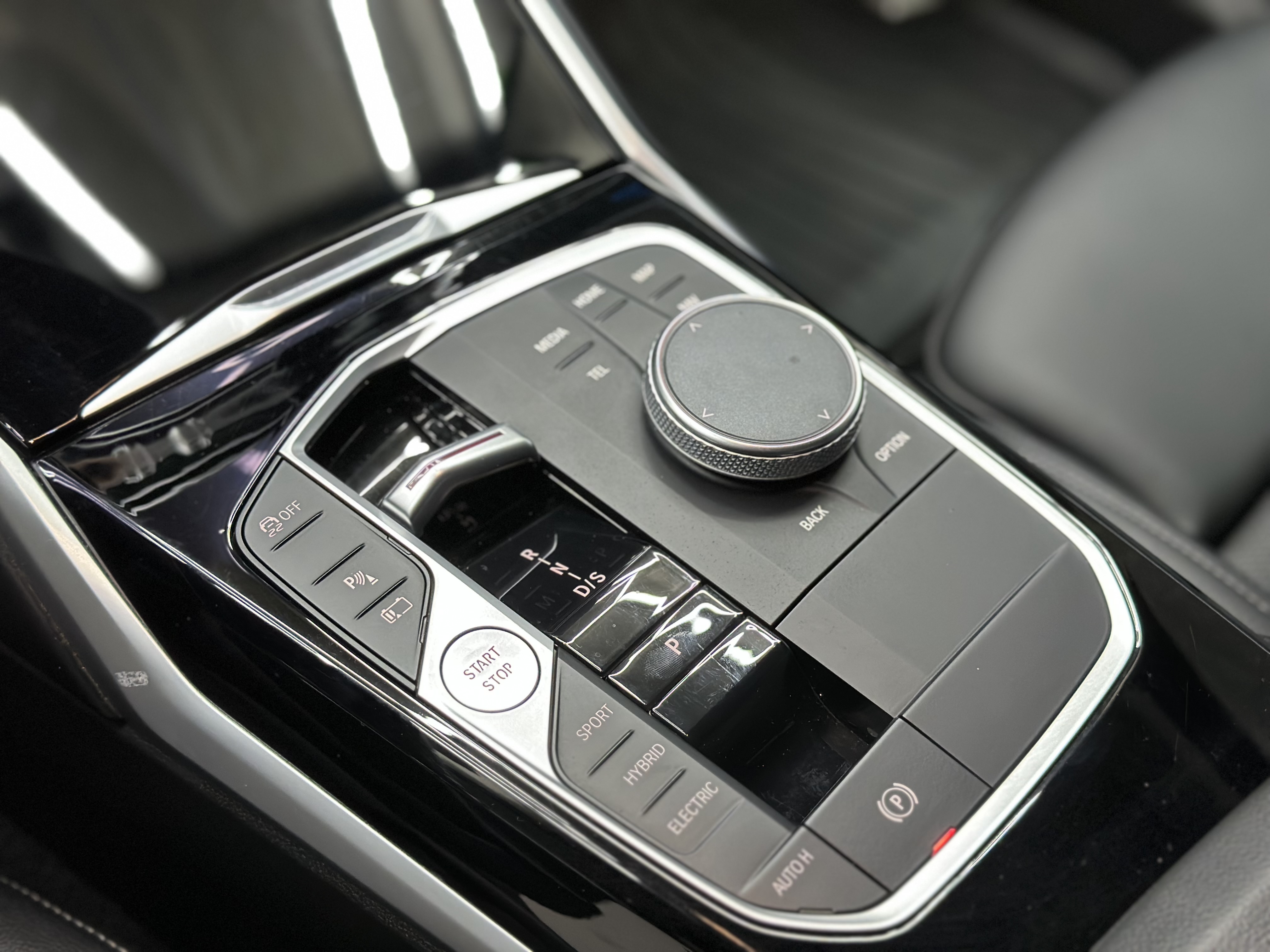 BMW 330 — foto 9 de 17