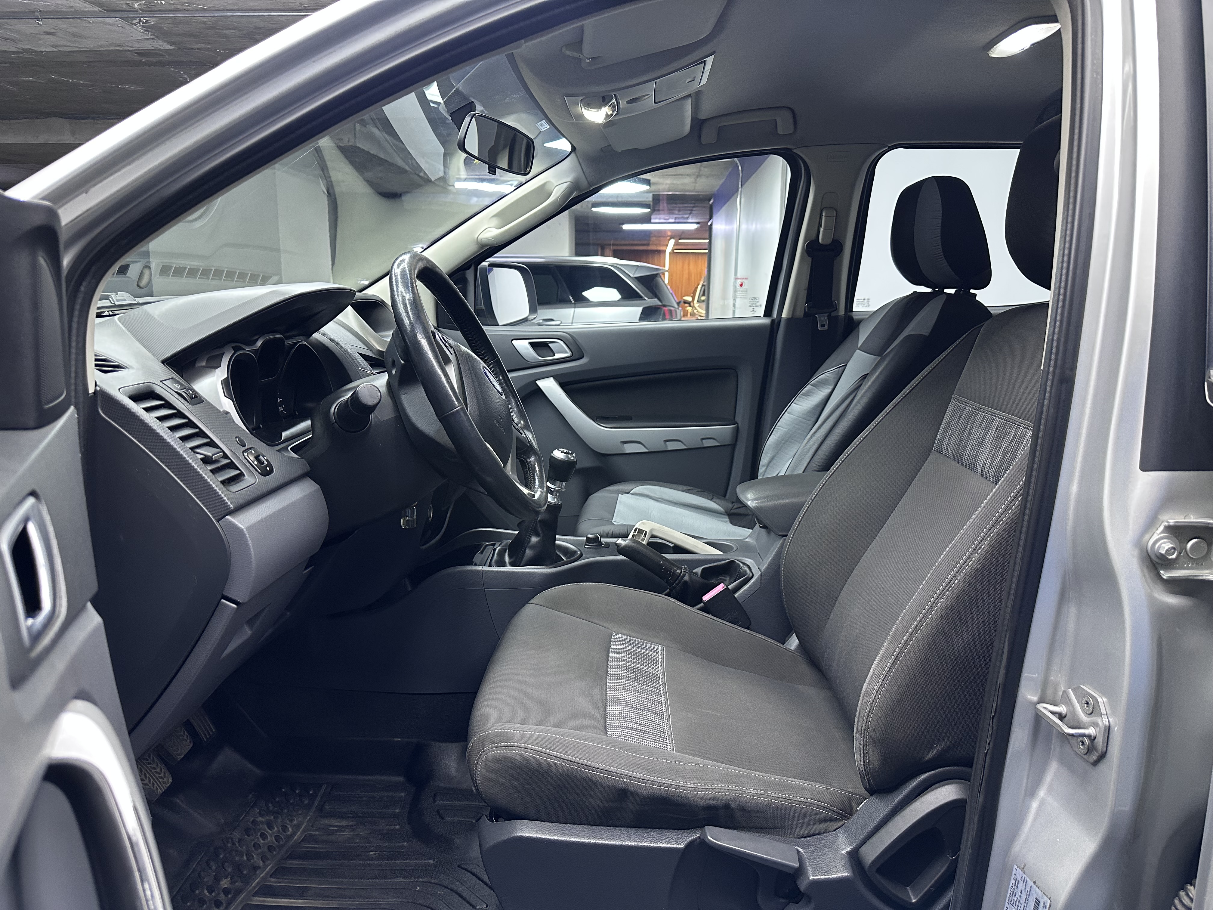 Ford Ranger — foto 7 de 15