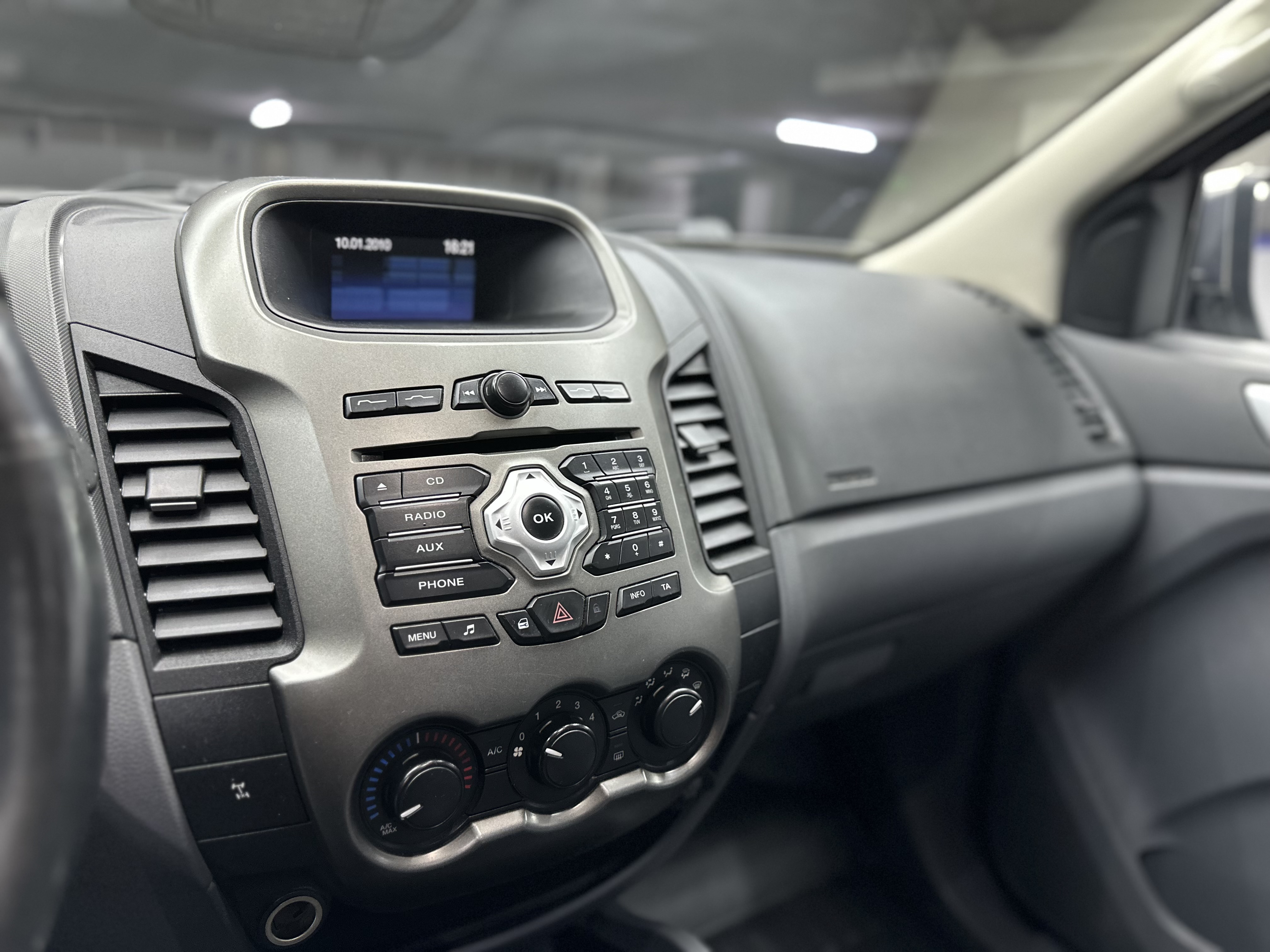 Ford Ranger — foto 8 de 15