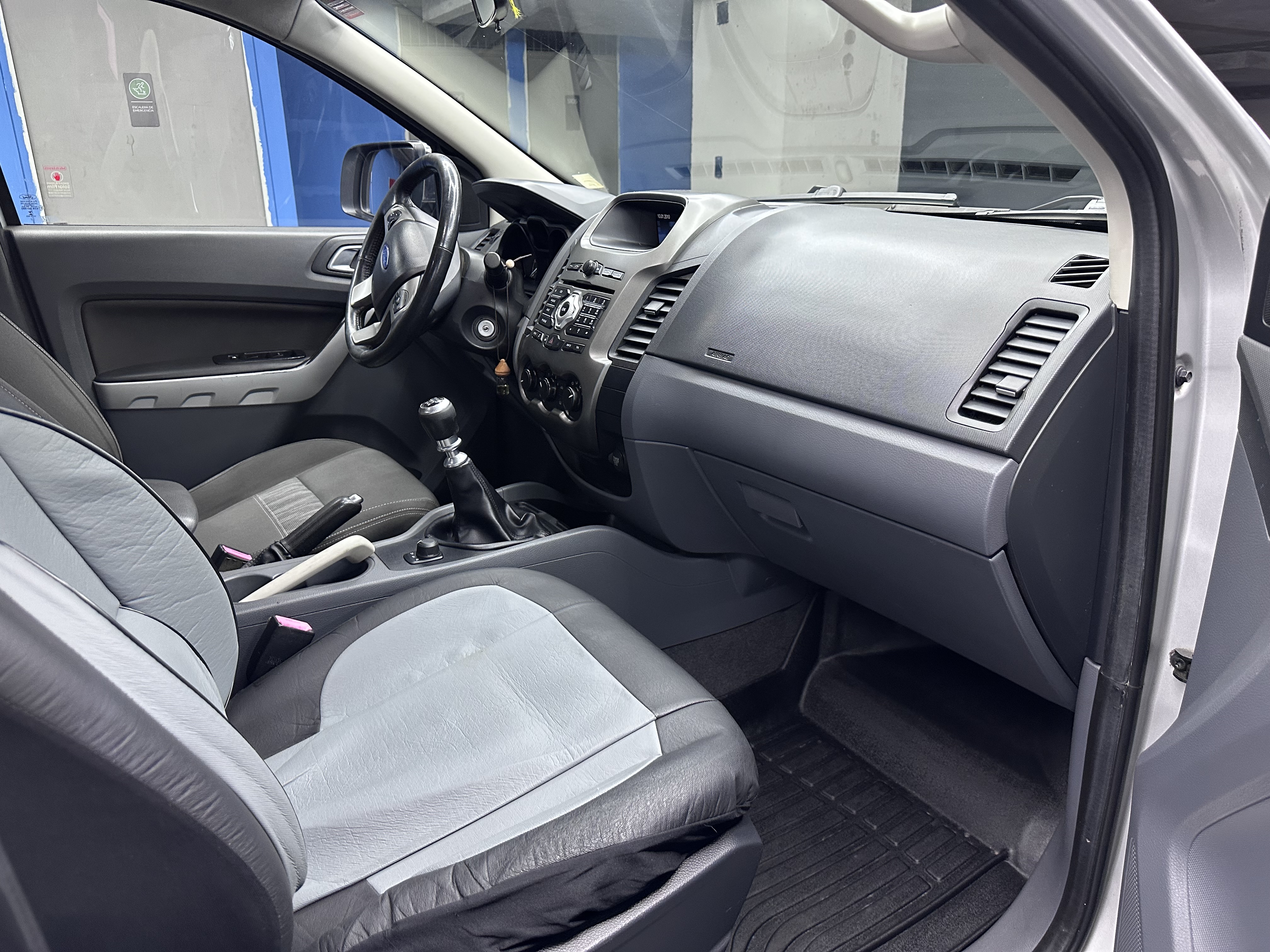 Ford Ranger — foto 14 de 15
