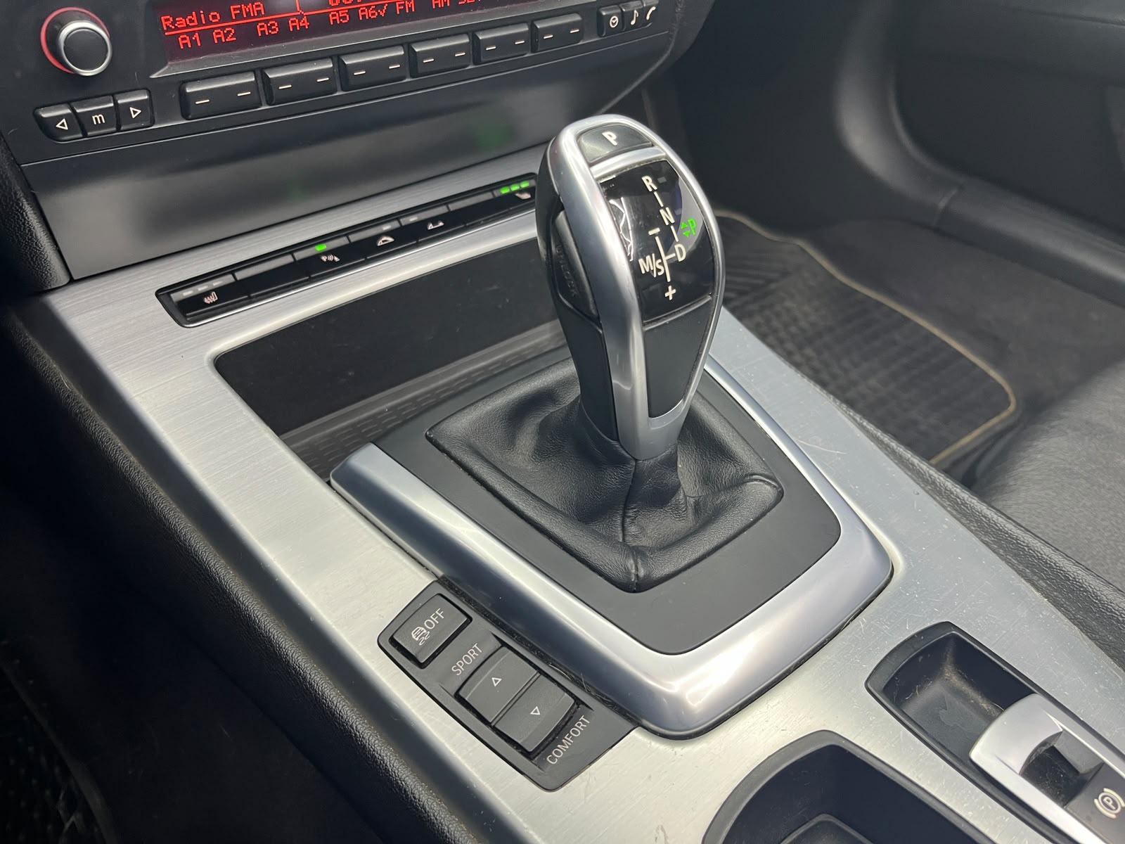 BMW Z4 — foto 7 de 11