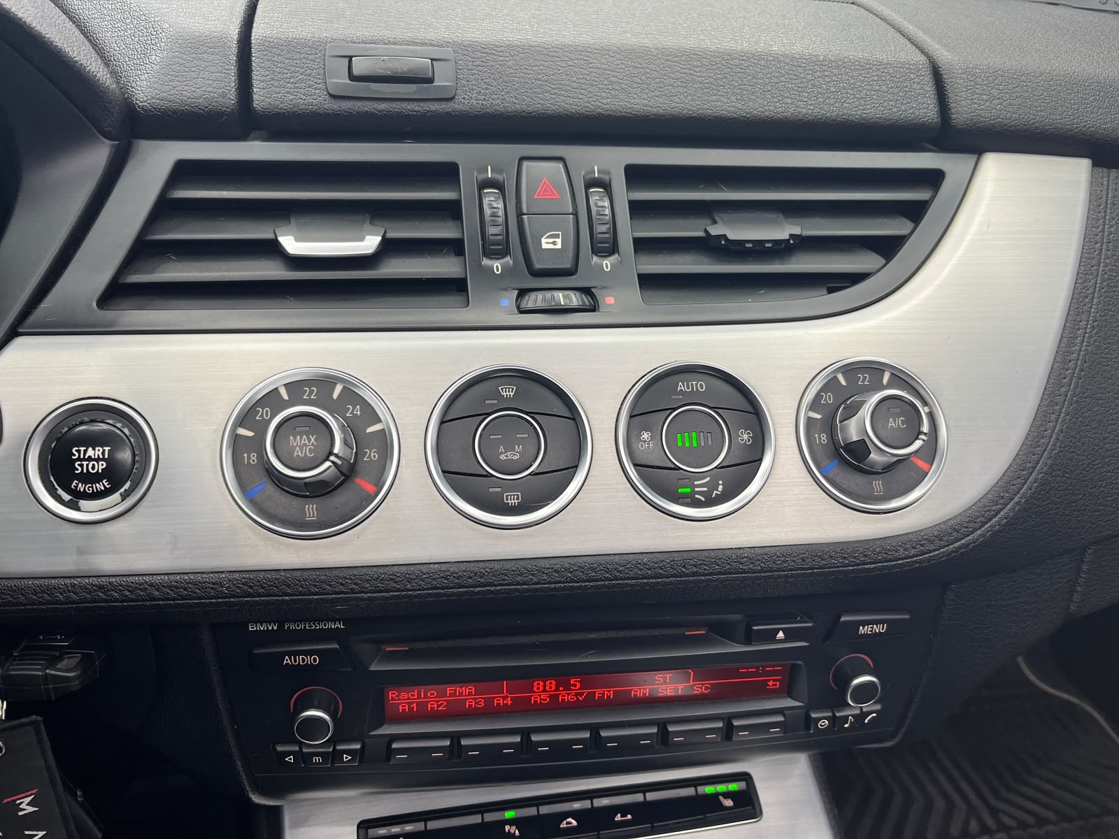 BMW Z4 — foto 8 de 11