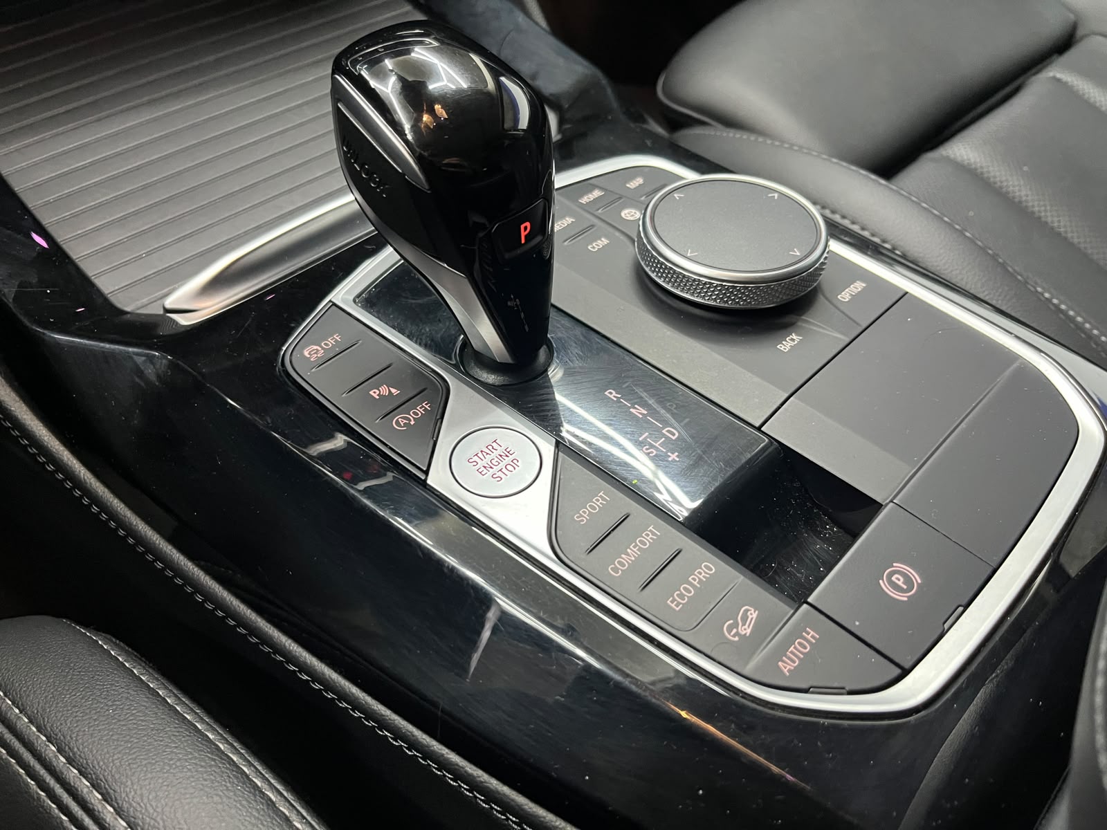 BMW X4 — foto 9 de 14