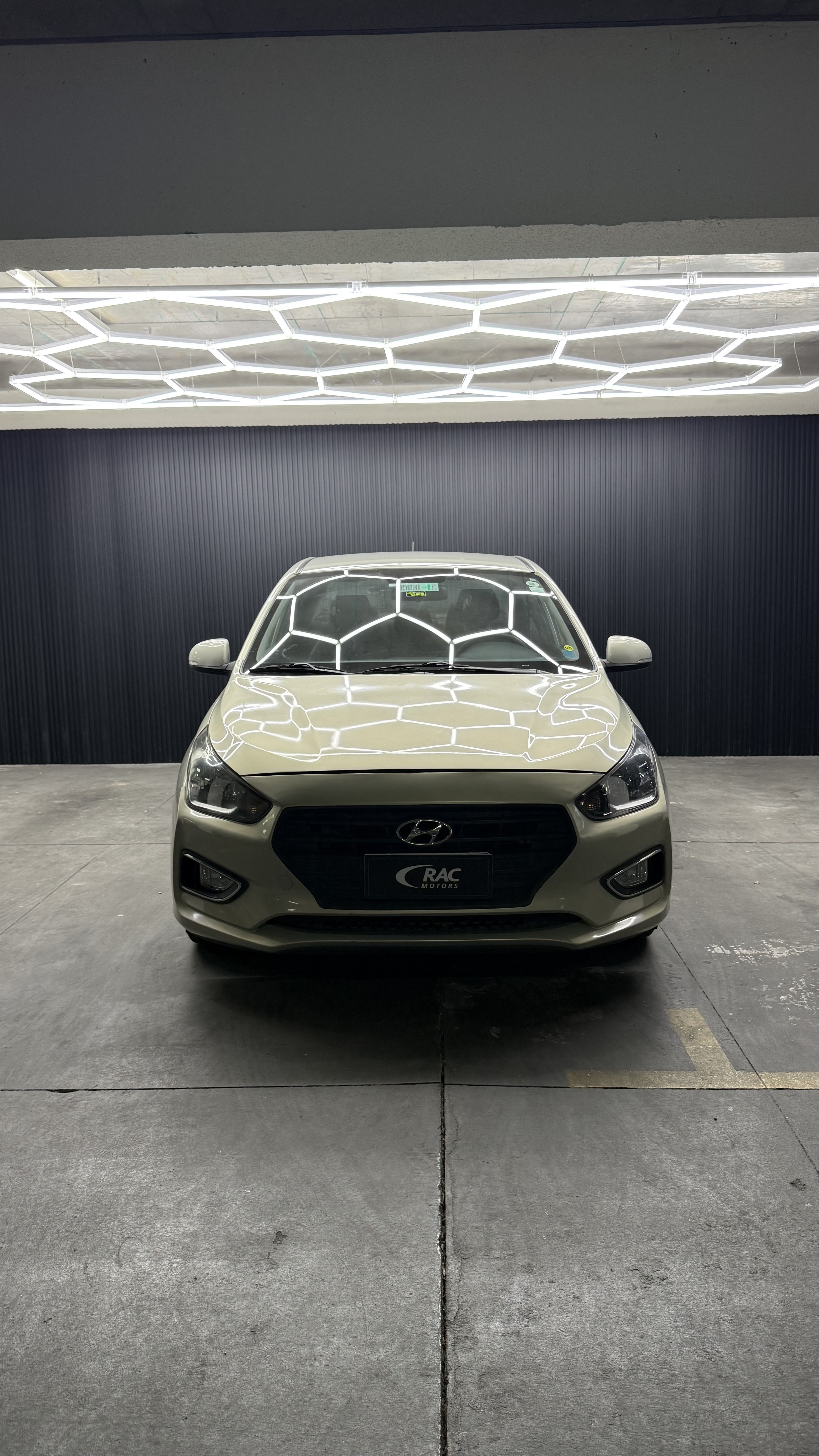 Hyundai Verna 2022 — foto 2