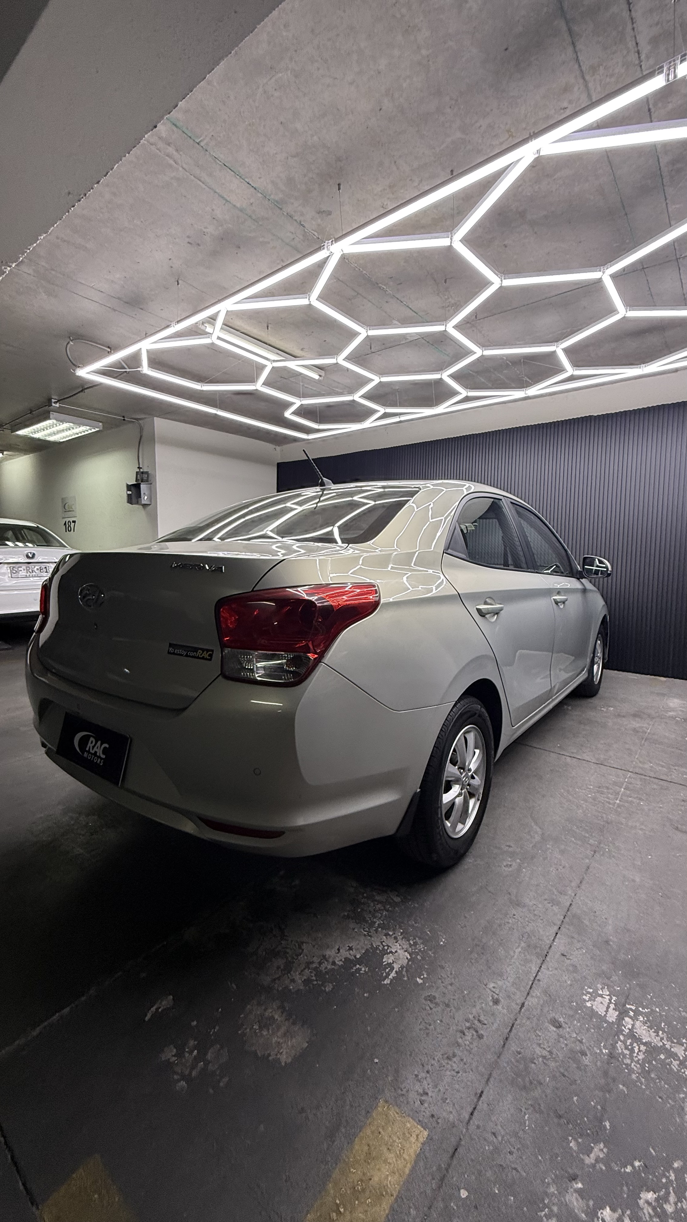 Hyundai Verna 2022 — foto 6