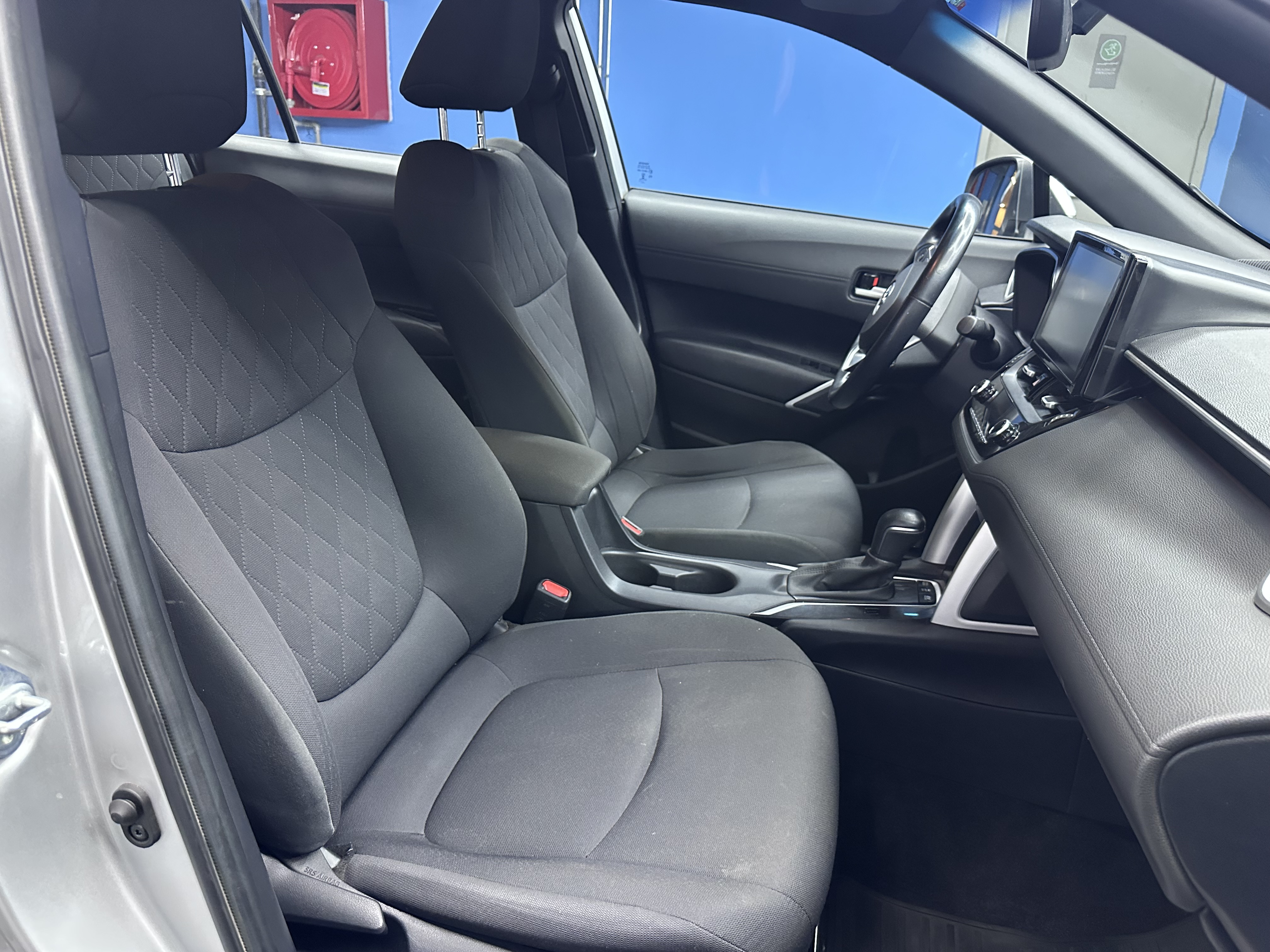 Toyota Corolla Cross — foto 16 de 19
