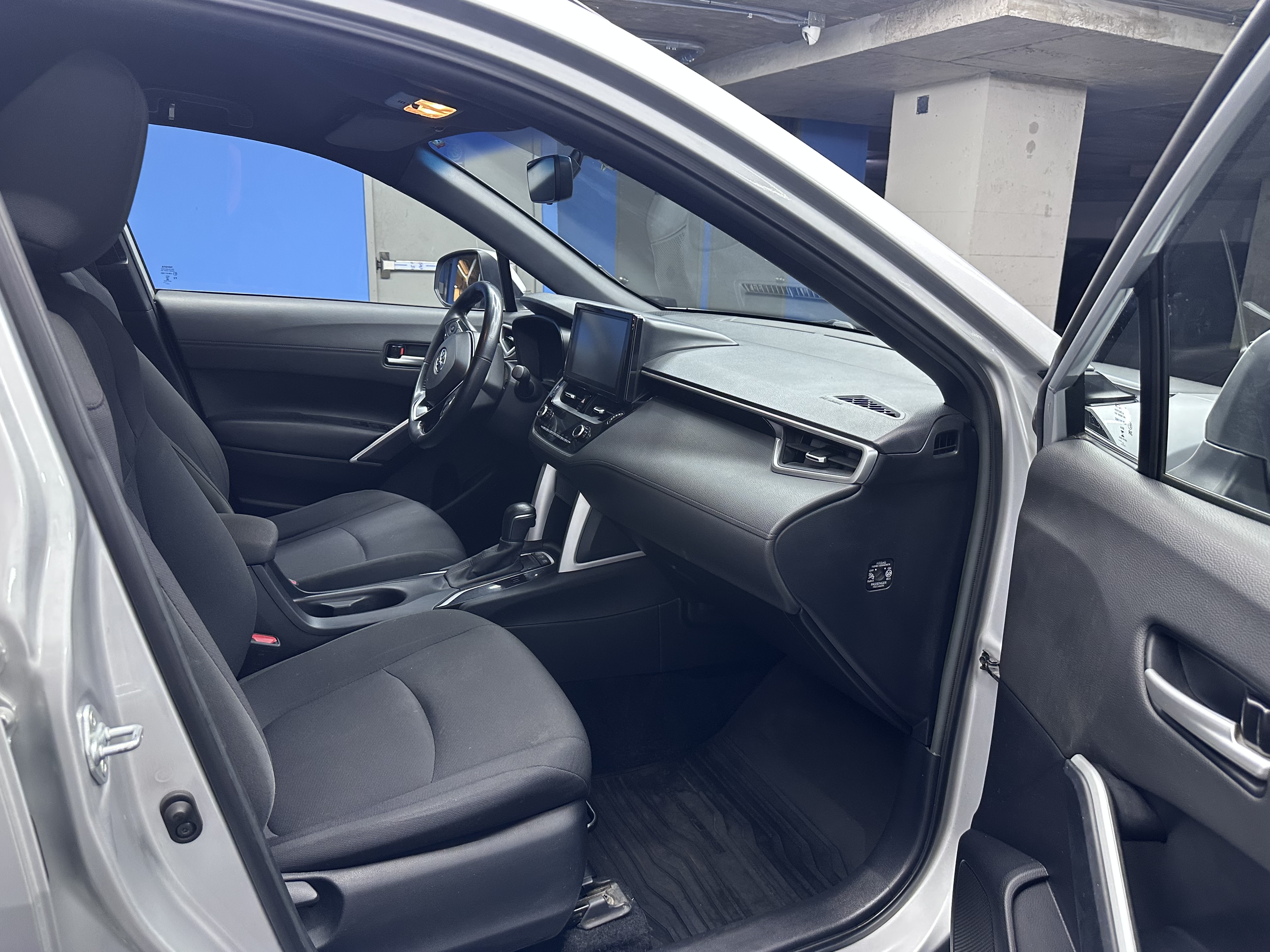 Toyota Corolla Cross — foto 17 de 19