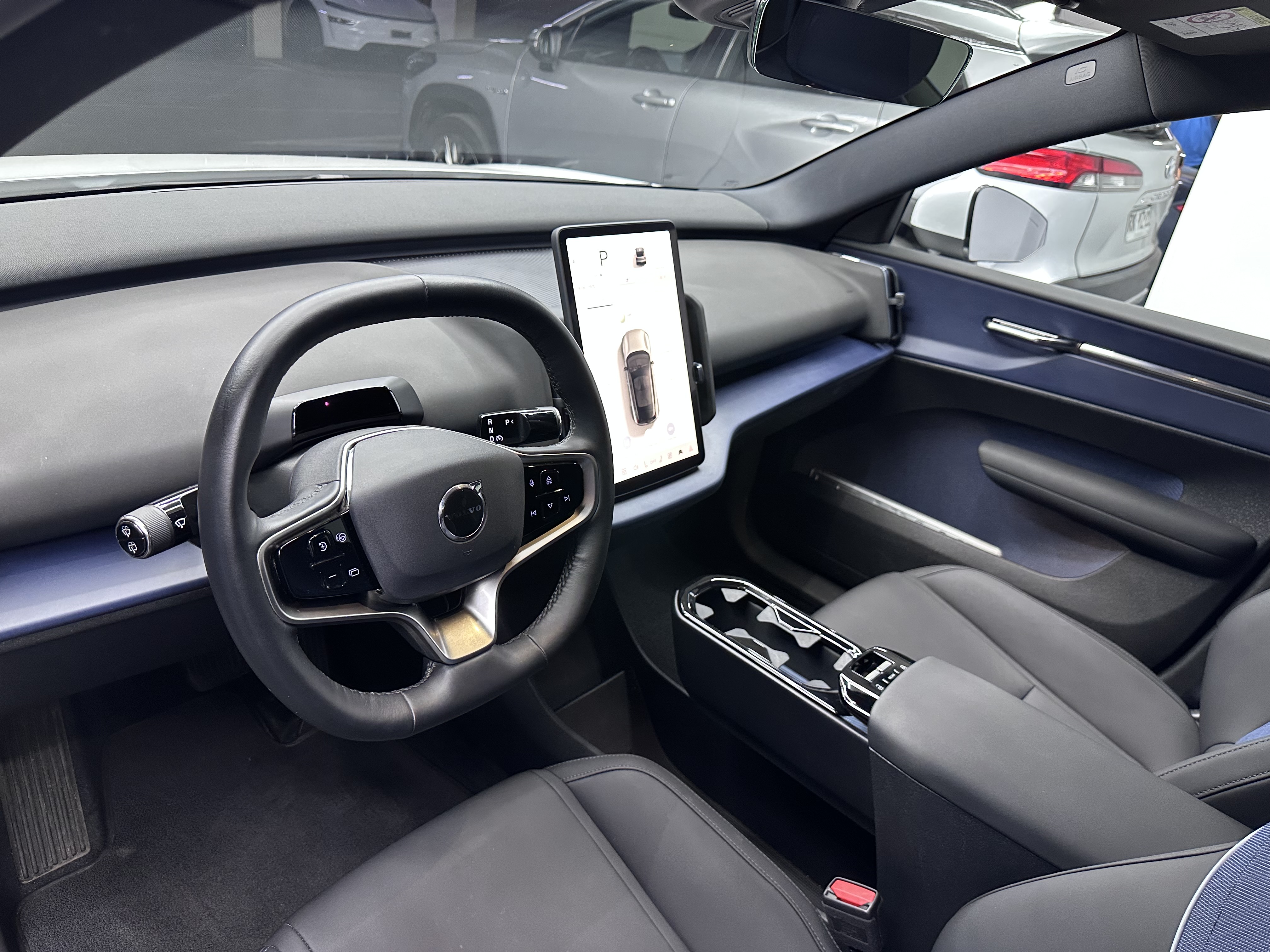 Volvo Ex30 — foto 7 de 17