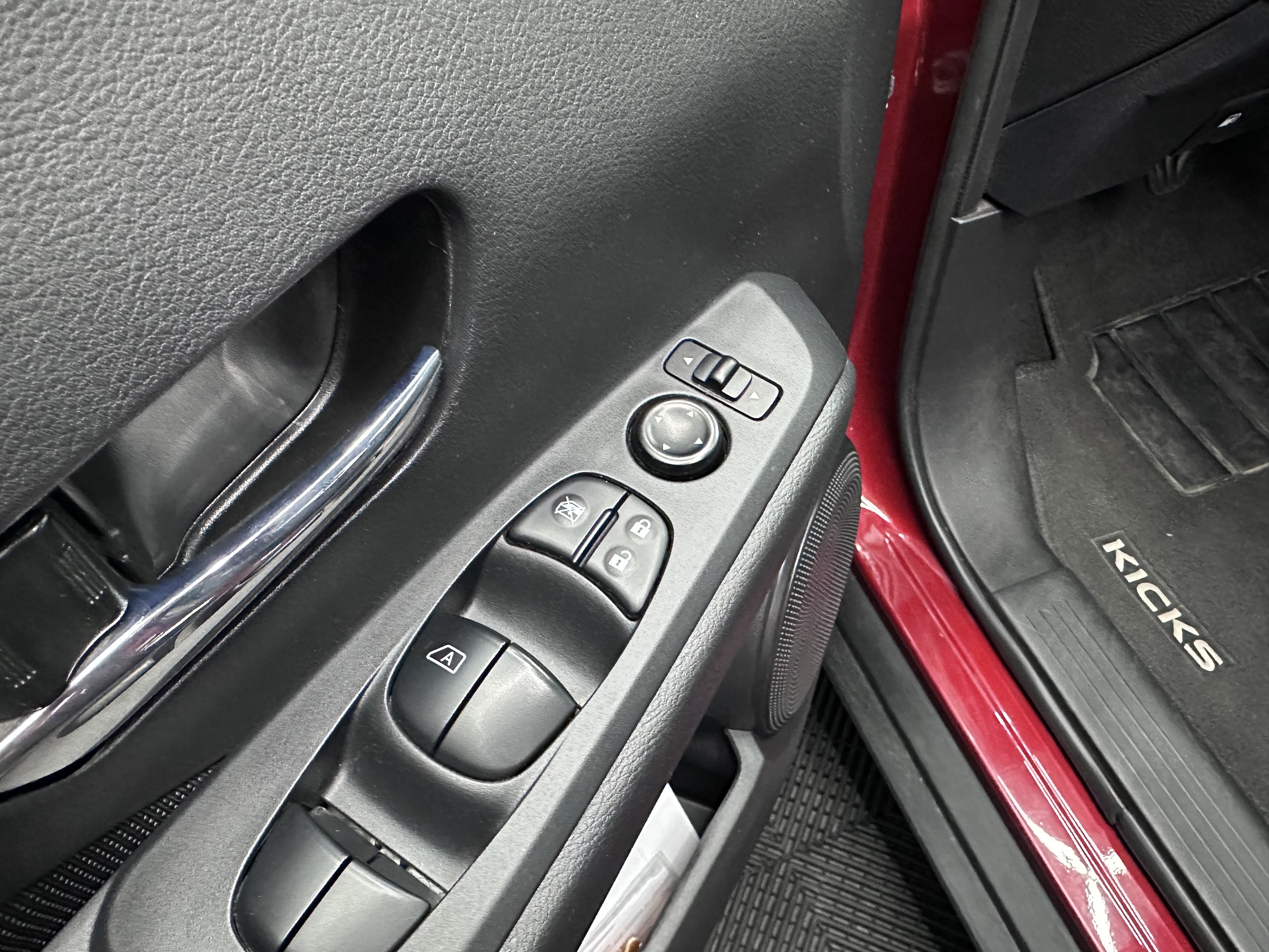 Nissan Kicks — foto 8 de 16