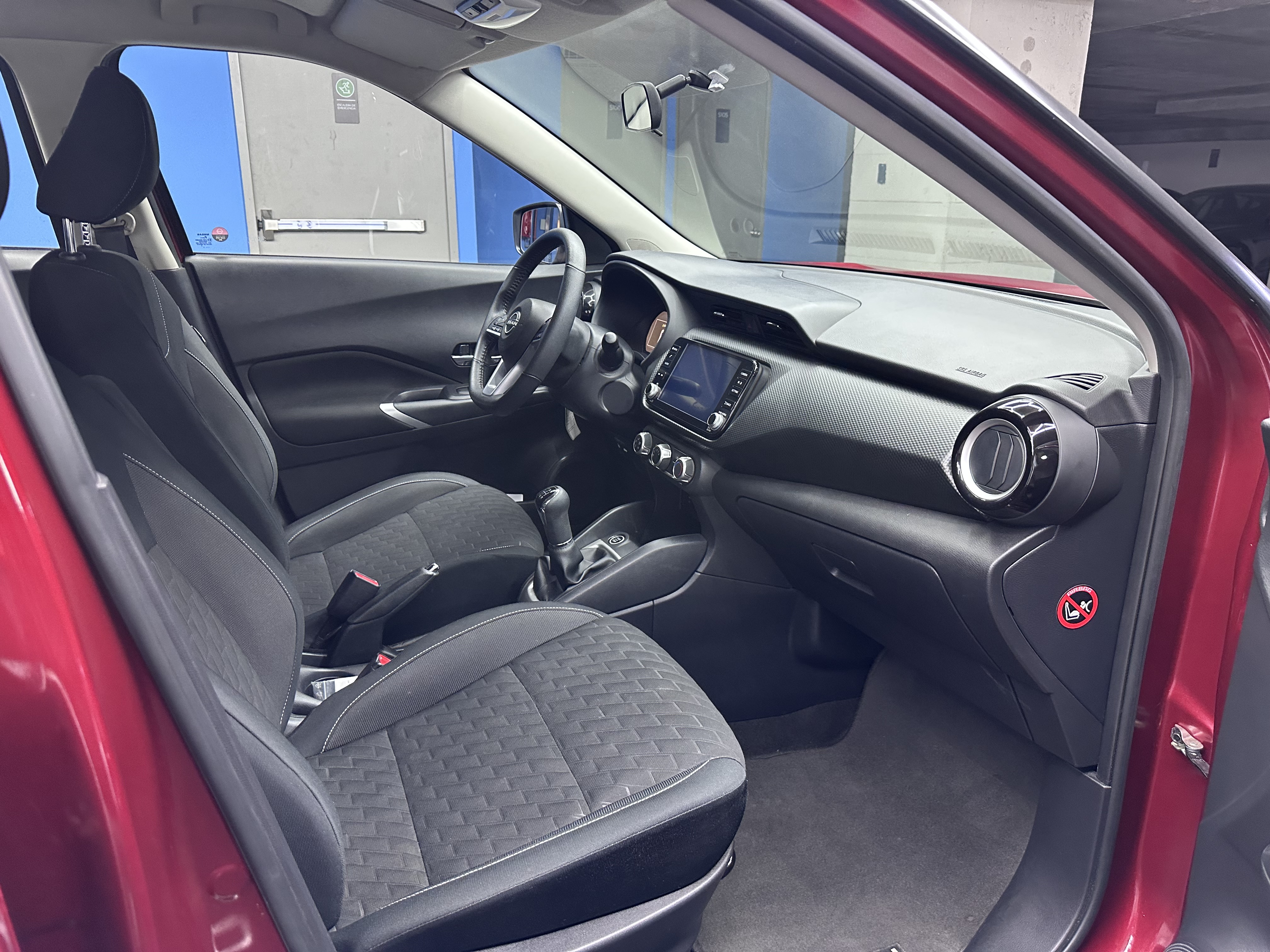 Nissan Kicks — foto 12 de 16