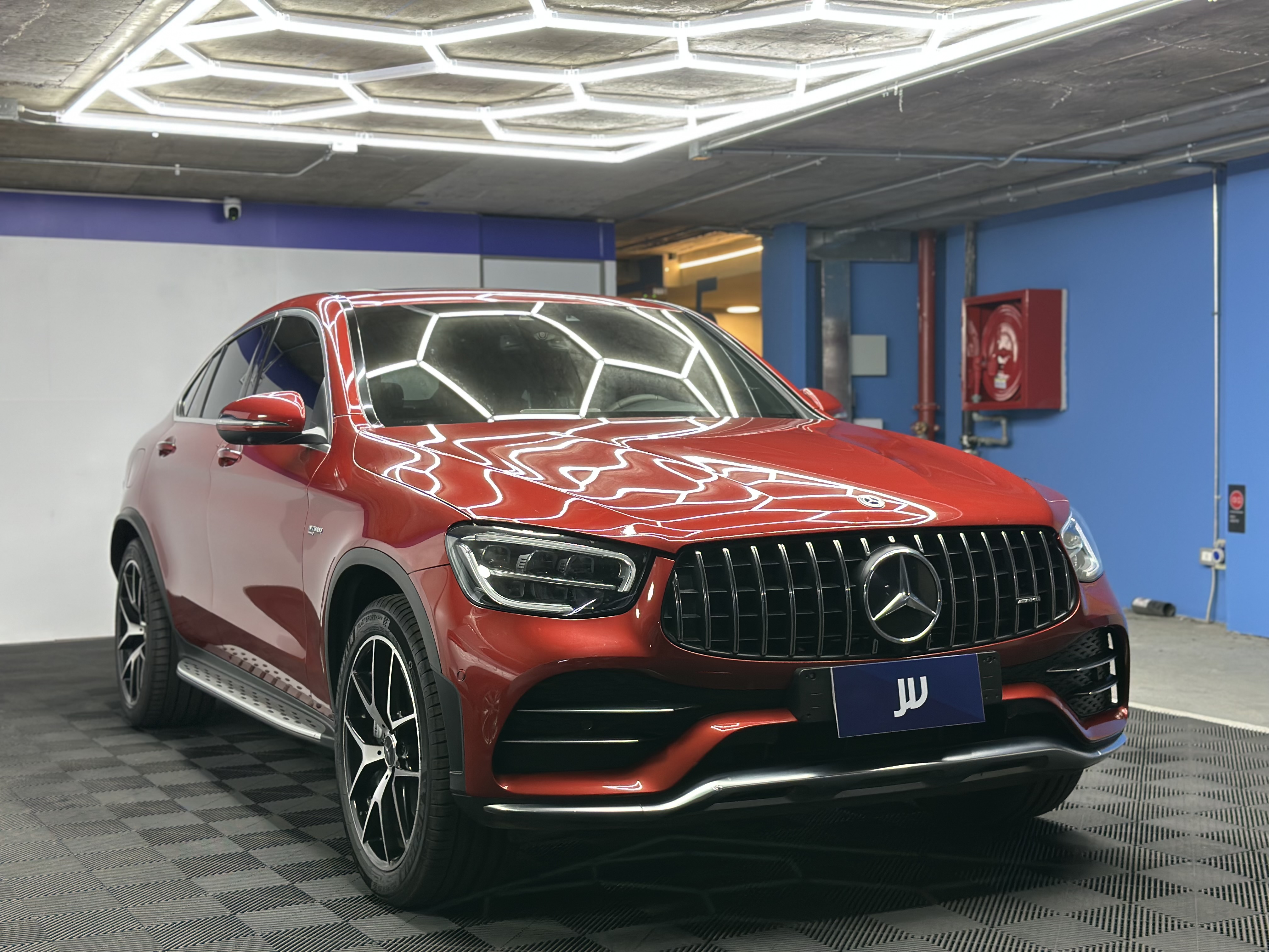 Mercedes-Benz Glc43 Amg — foto 3 de 17