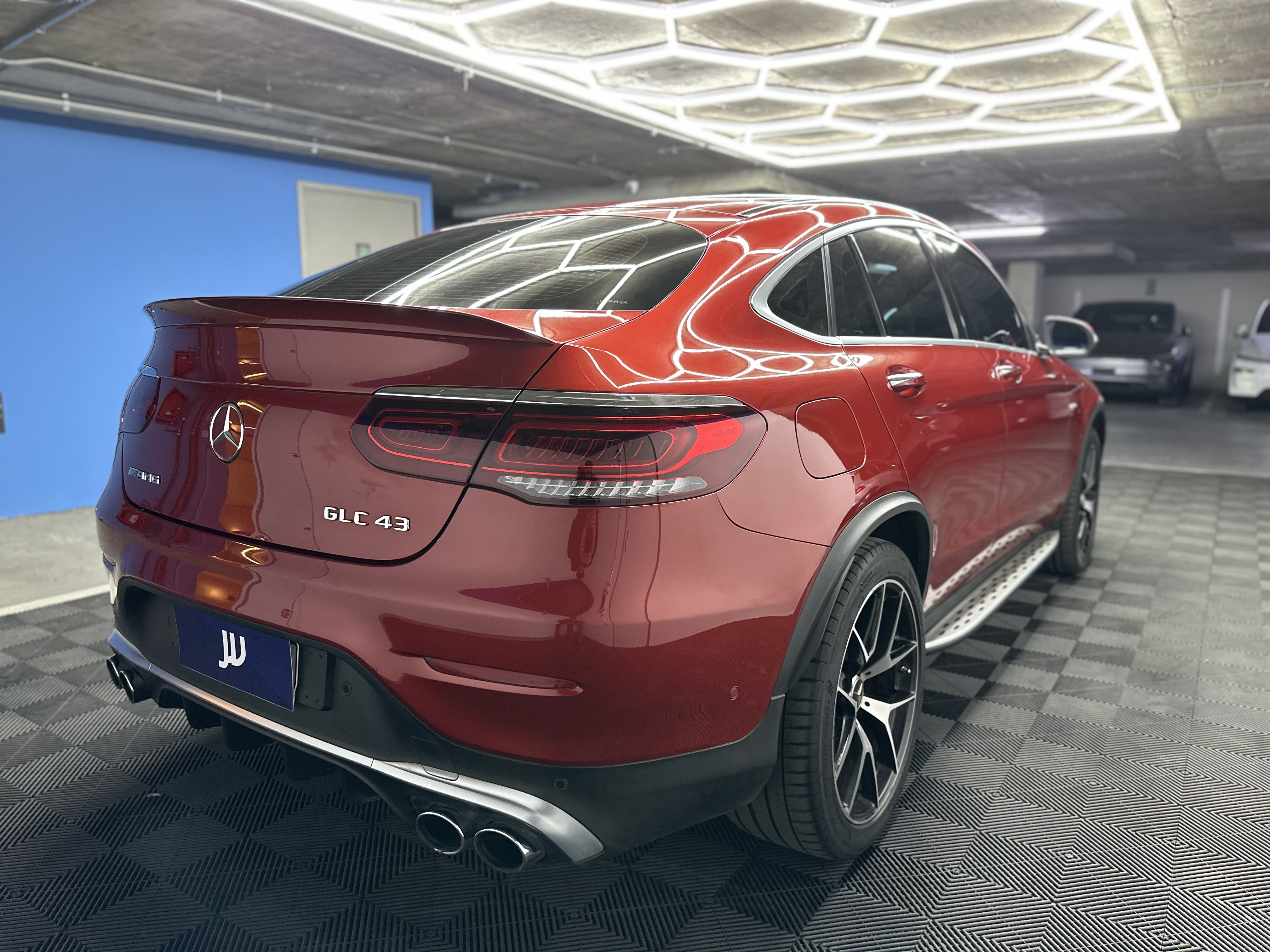 Mercedes-Benz Glc43 Amg — foto 4 de 17