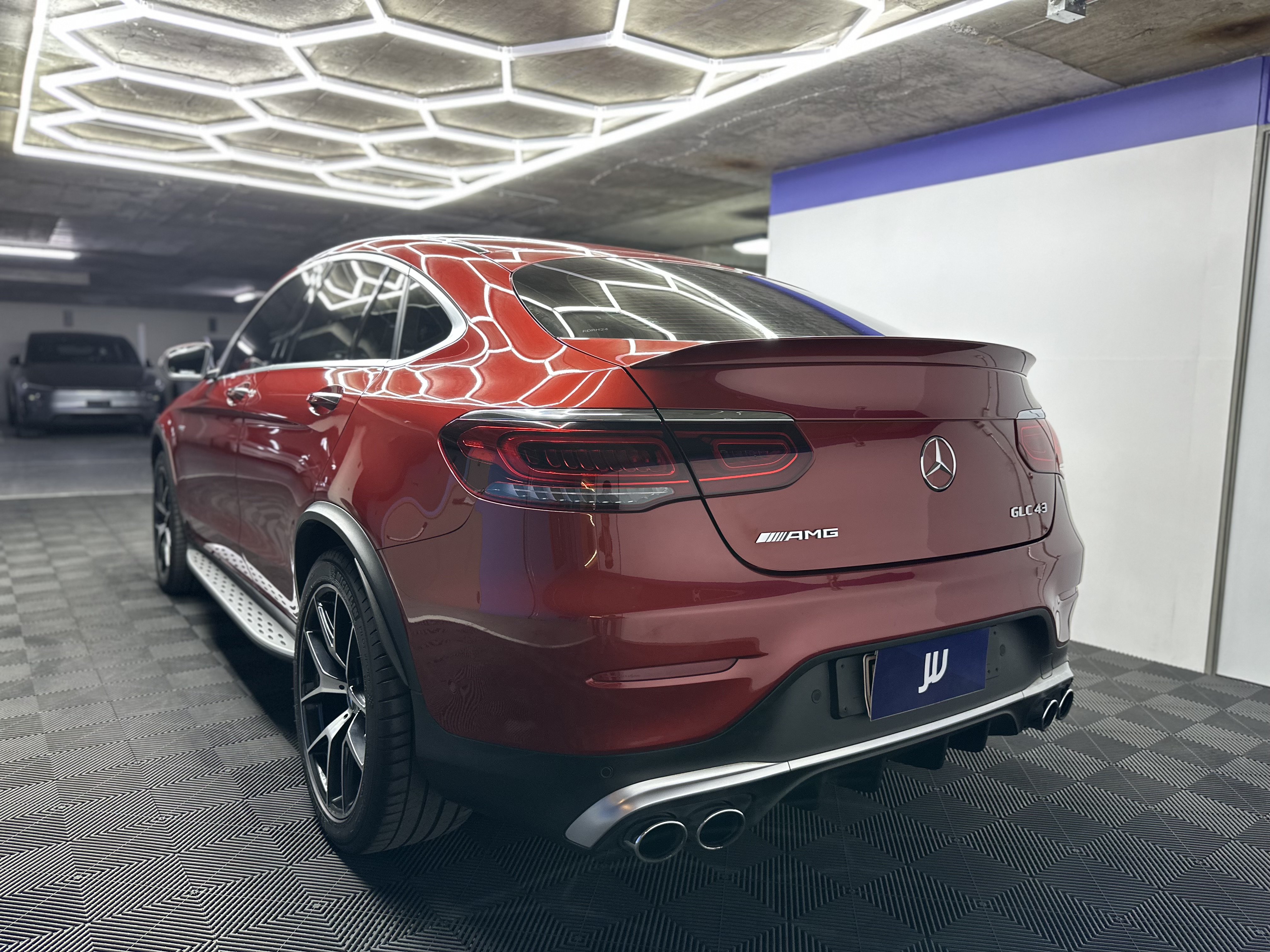 Mercedes-Benz Glc43 Amg — foto 6 de 17