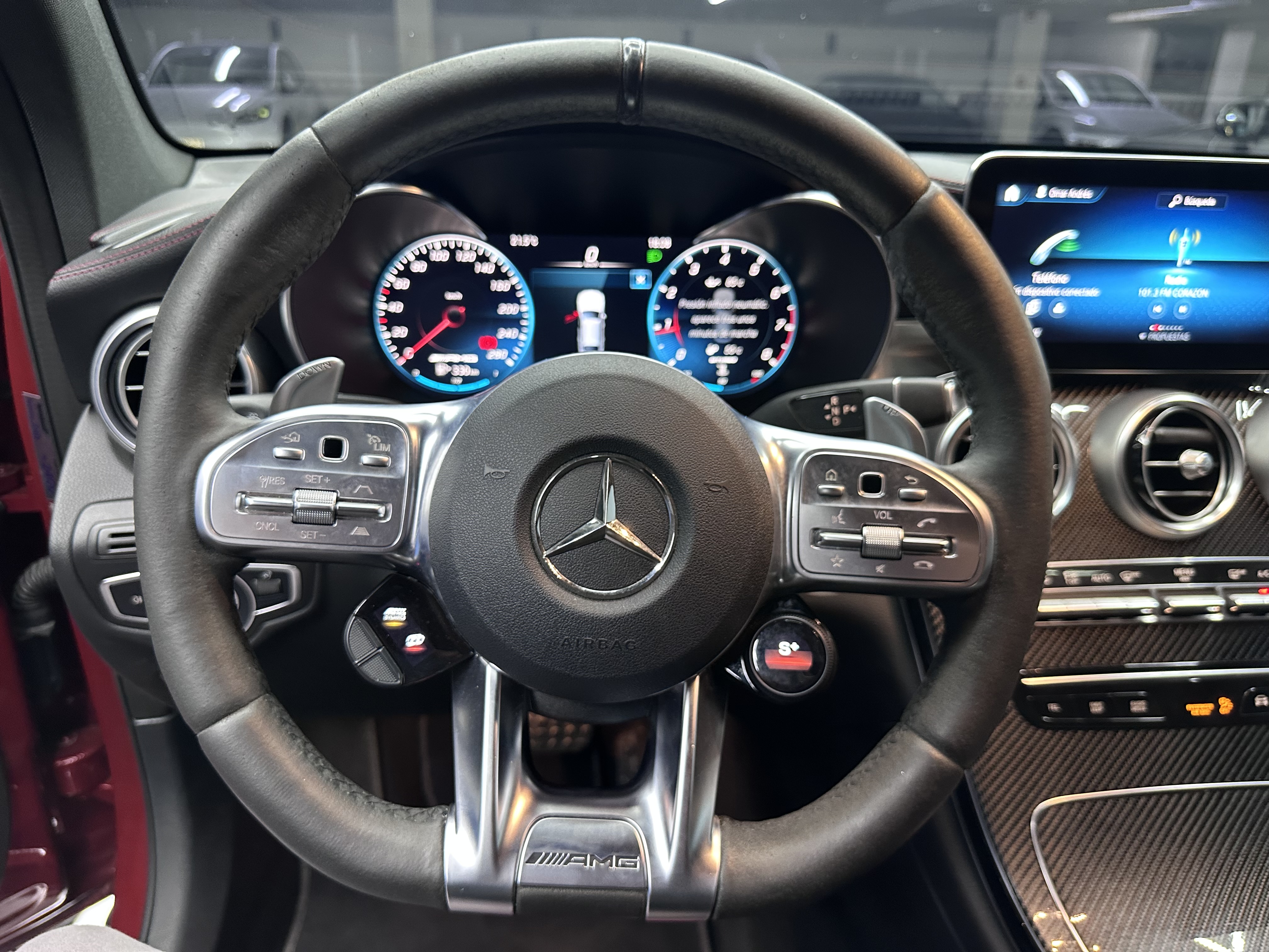 Mercedes-Benz Glc43 Amg — foto 8 de 17