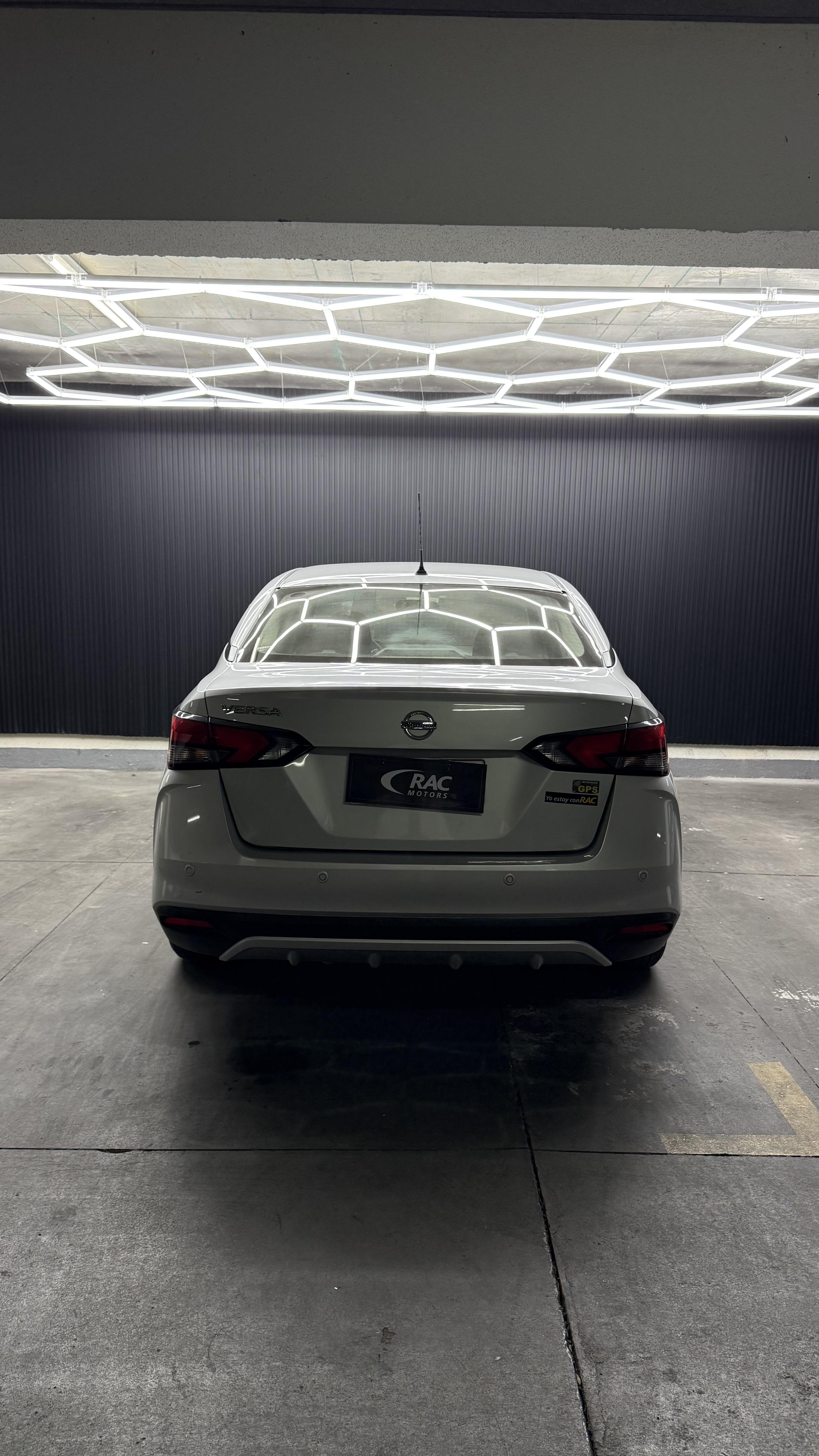 Nissan Versa 2021 — foto 7