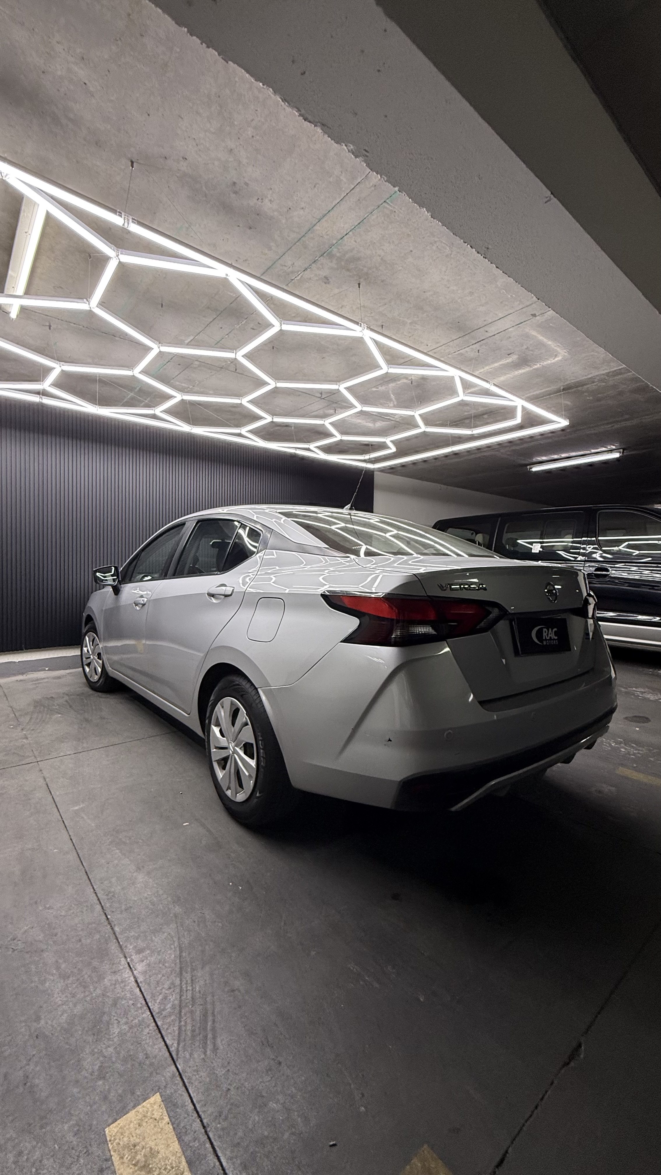 Nissan Versa 2021 — foto 8