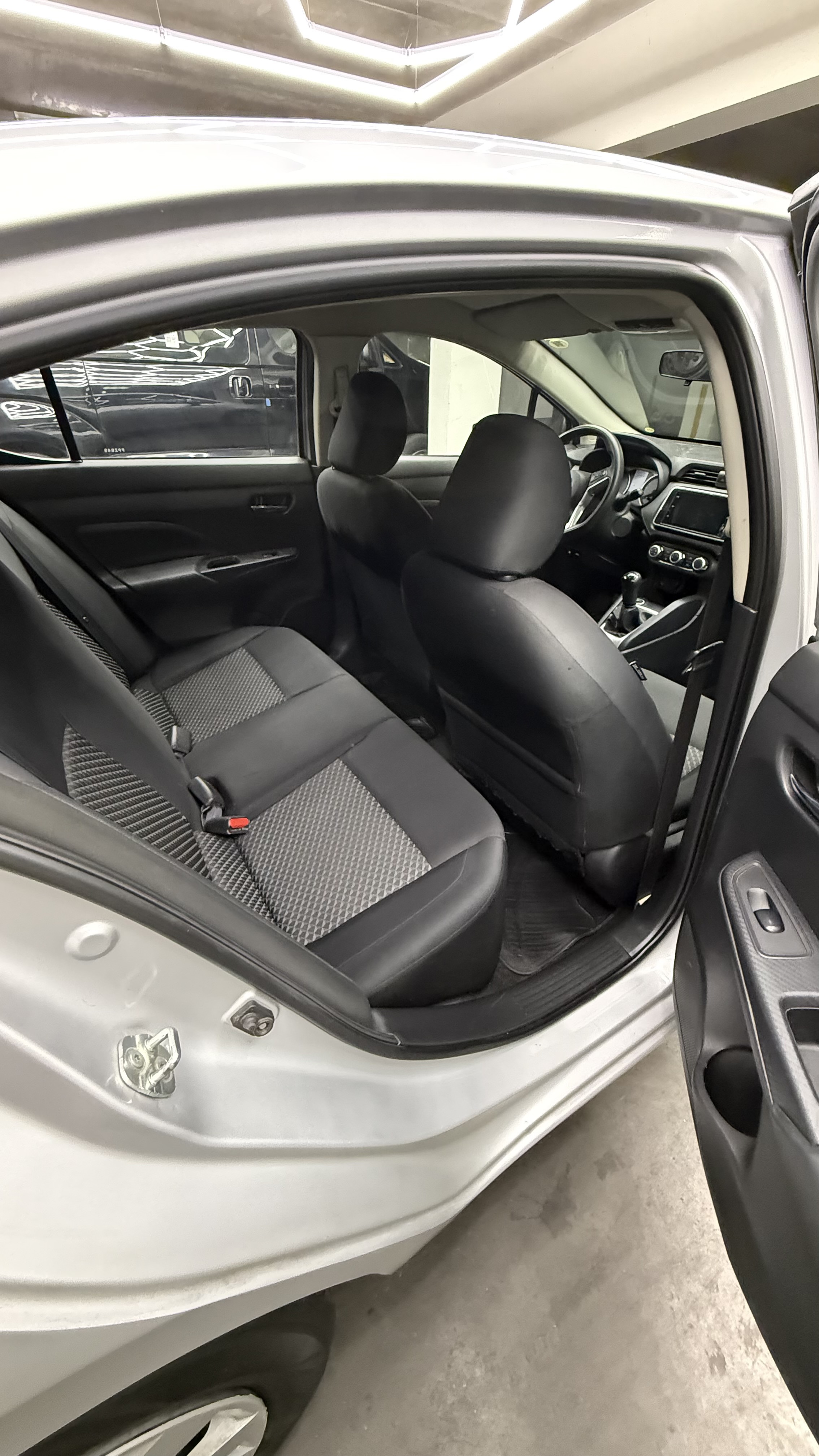 Nissan Versa 2021 — foto 12