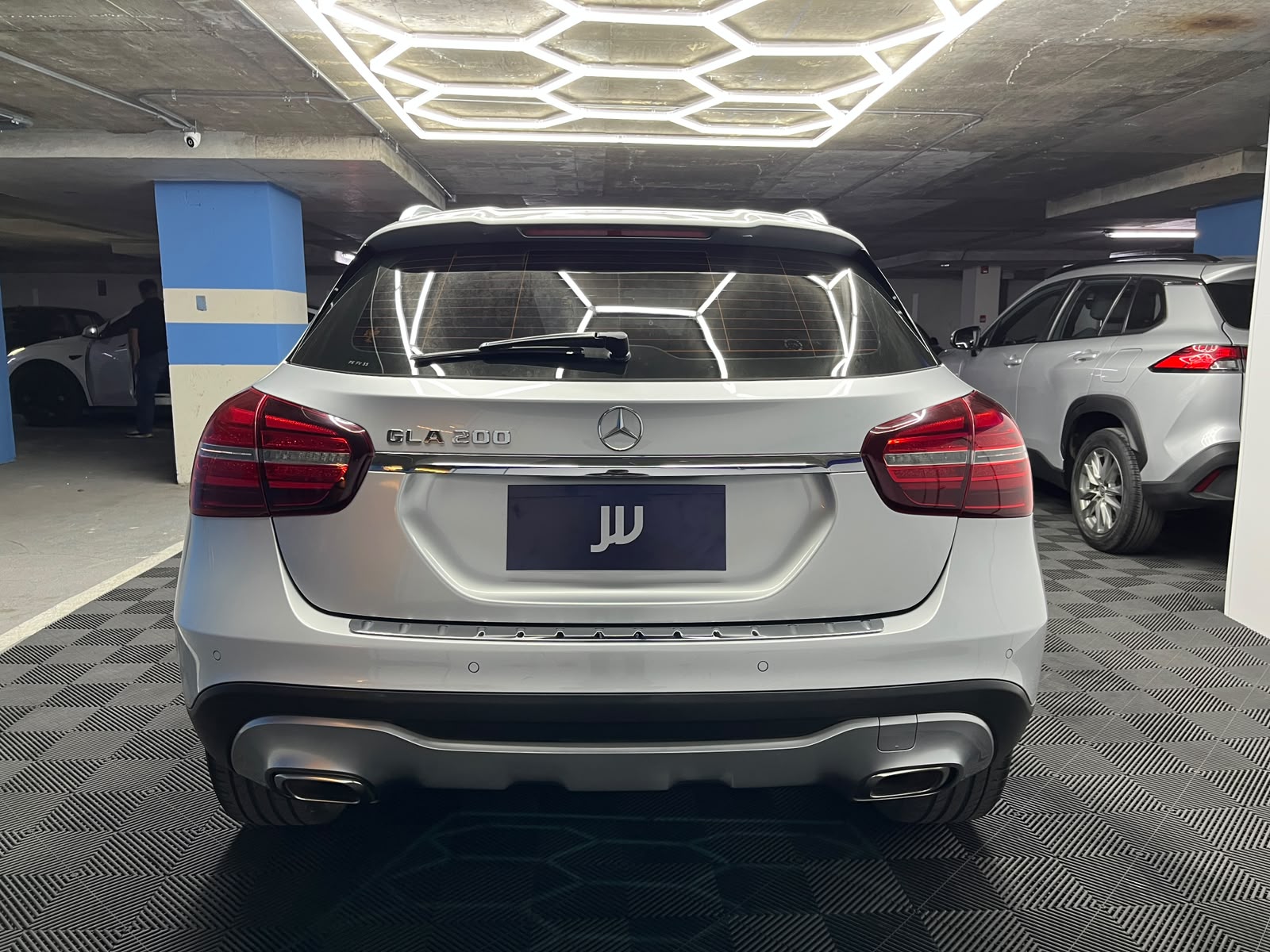 Mercedes-Benz Gla200 — foto 5 de 17
