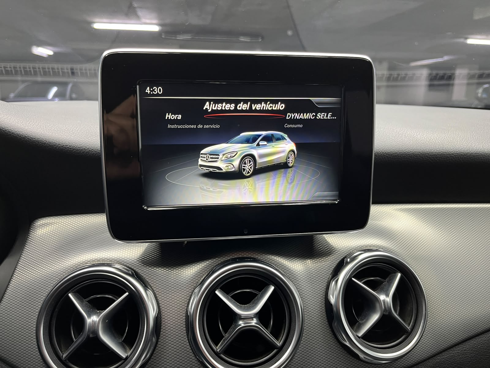 Mercedes-Benz Gla200 — foto 9 de 17