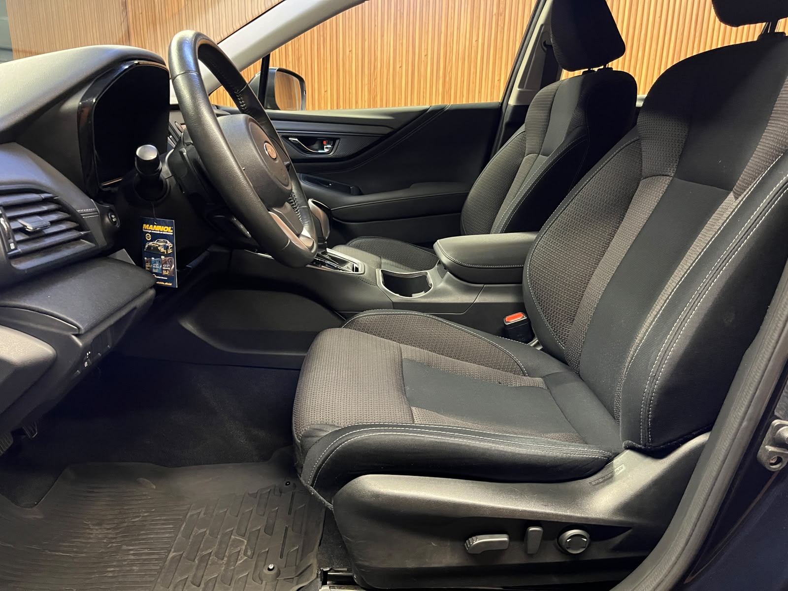 Subaru Outback — foto 12 de 15