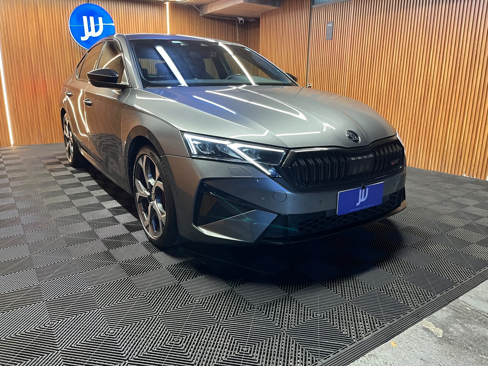 Škoda Octavia — foto 3 de 16