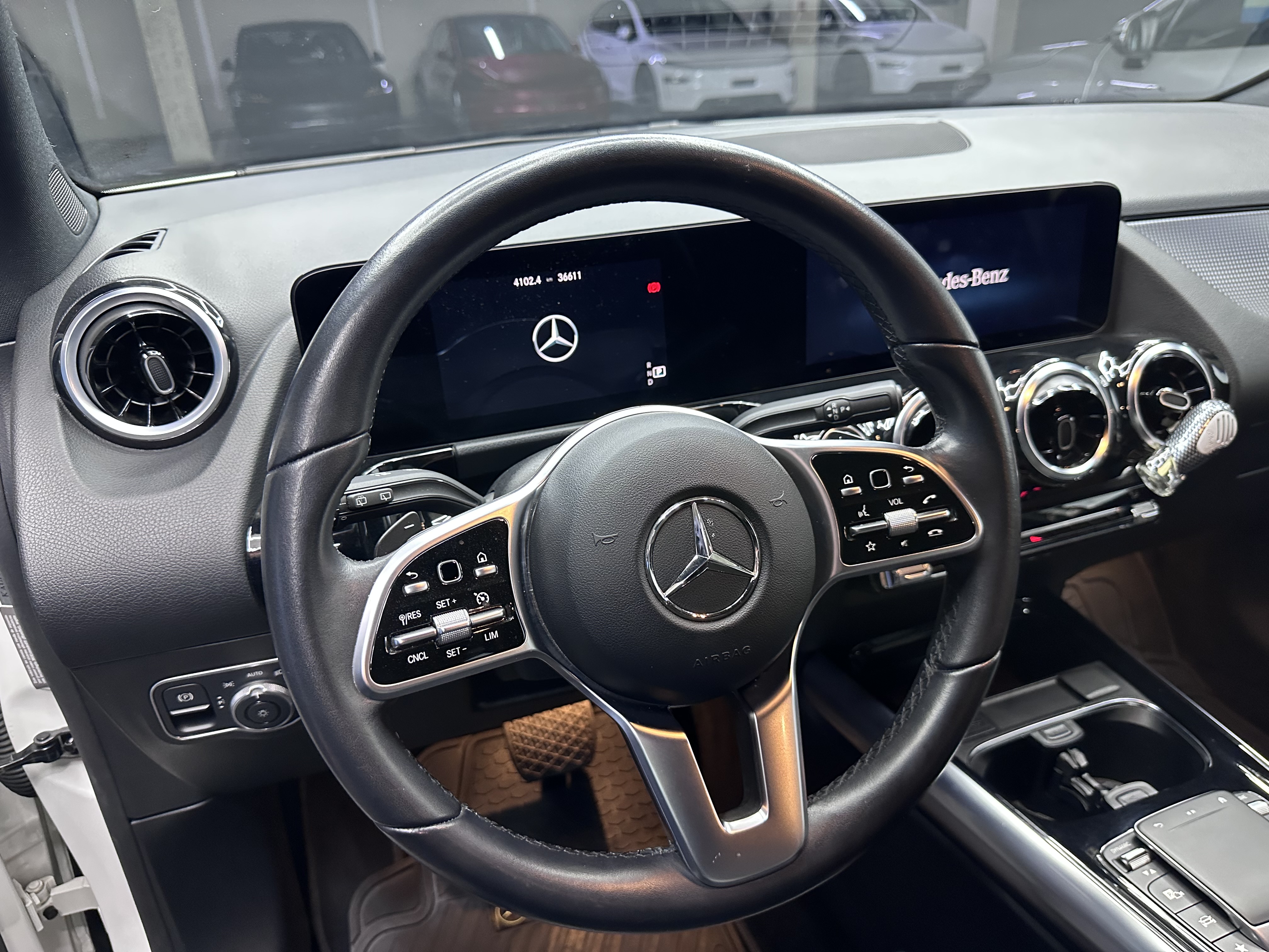 Mercedes-Benz Gla200 — foto 9 de 19