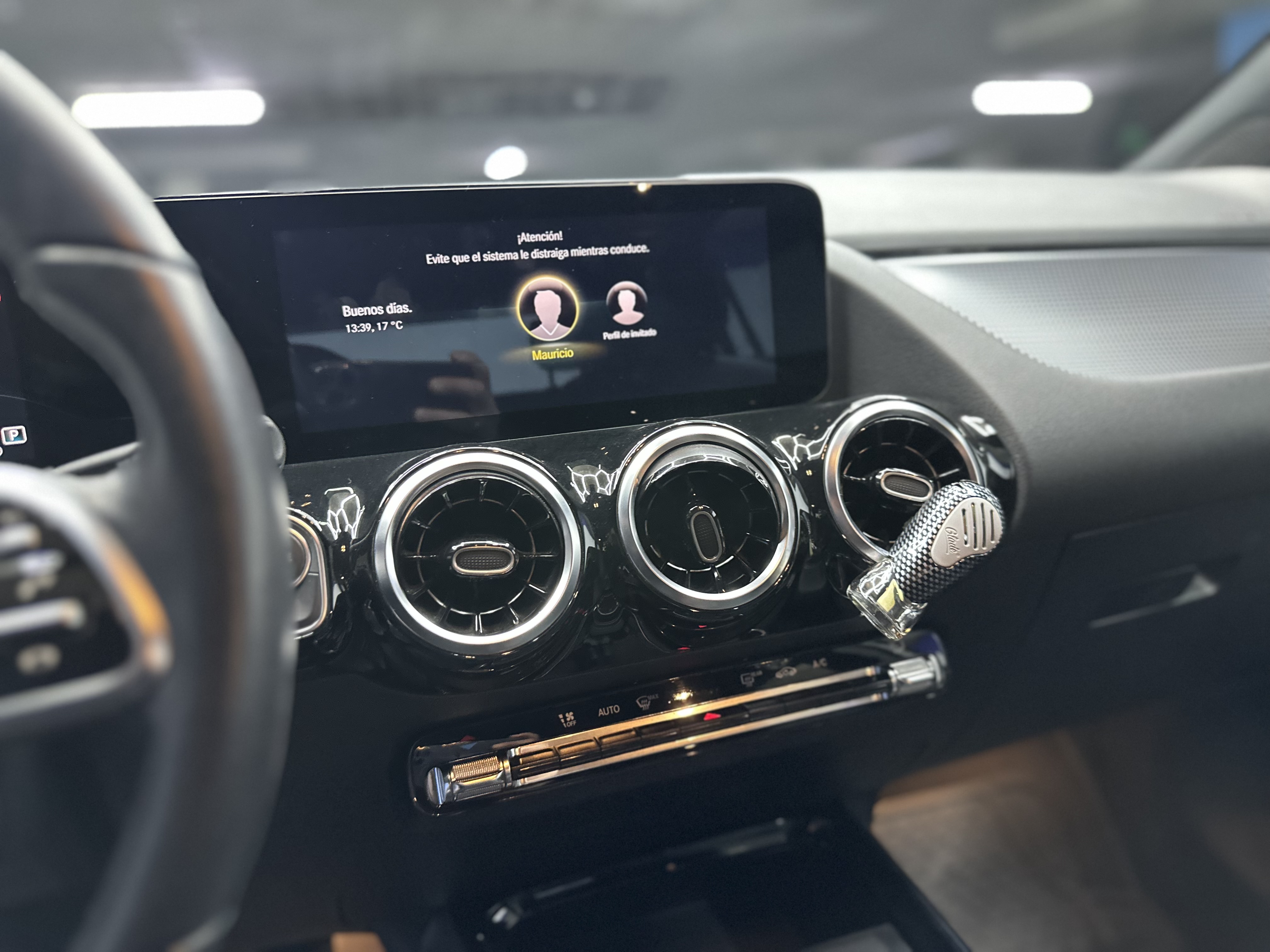 Mercedes-Benz Gla200 — foto 11 de 19