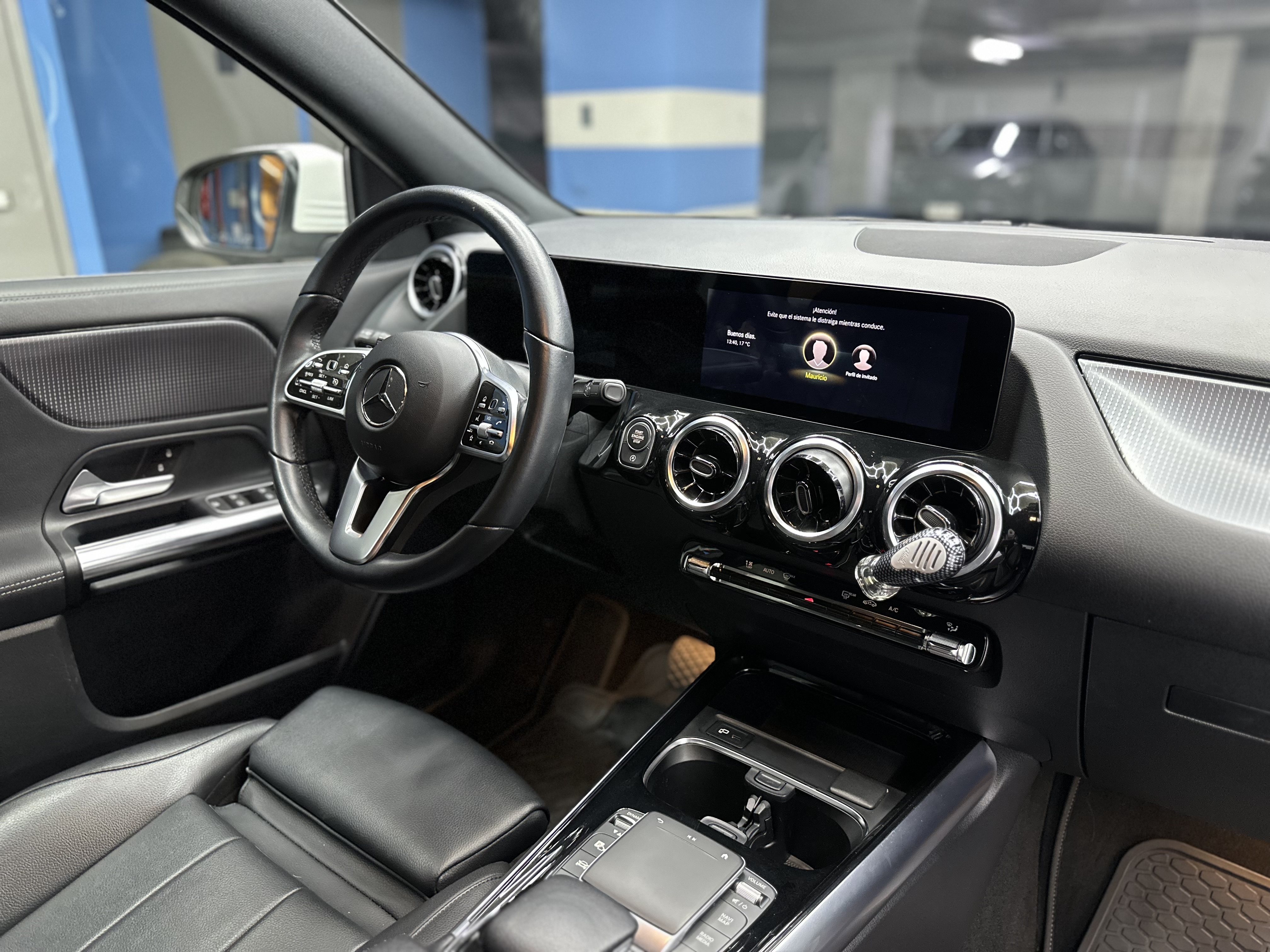 Mercedes-Benz Gla200 — foto 17 de 19