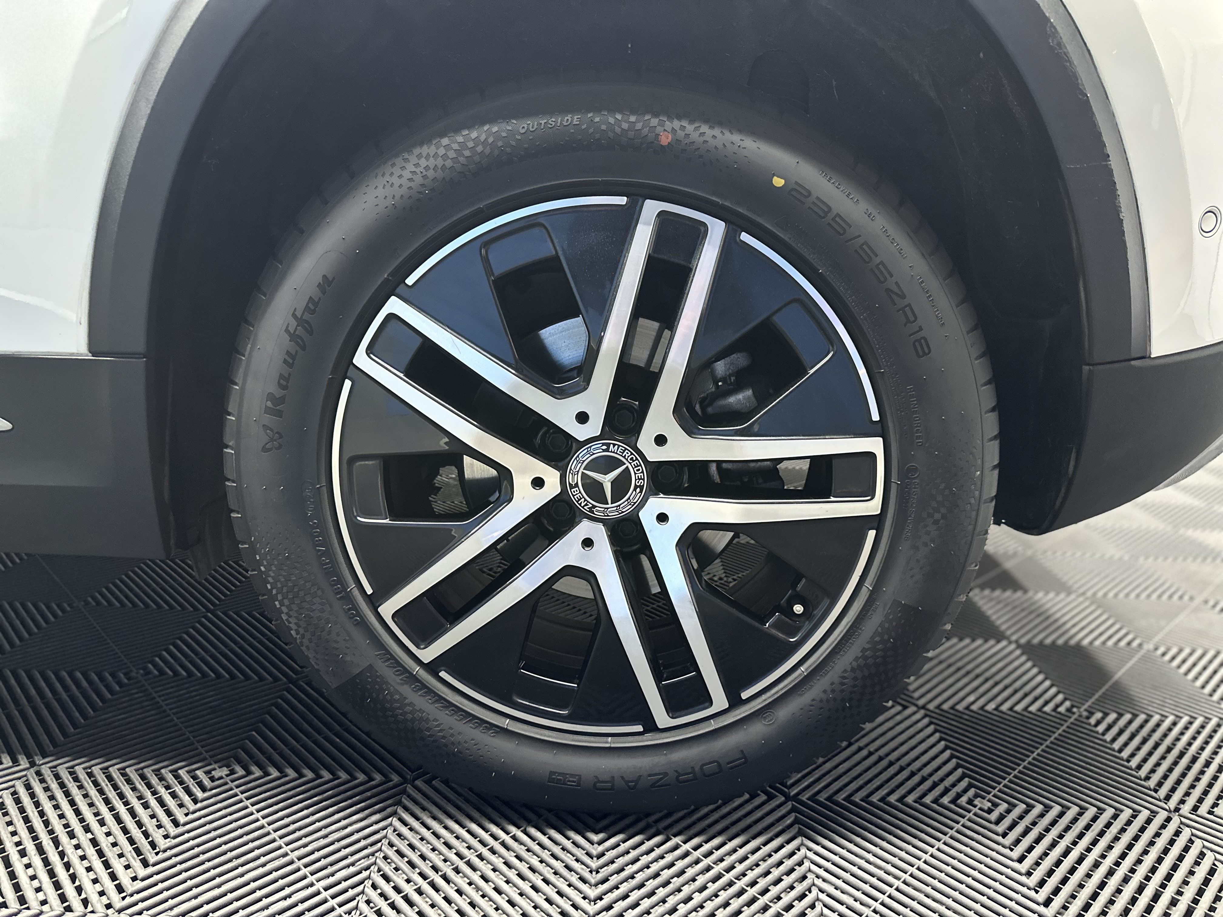 Mercedes-Benz Gla200 — foto 19 de 19