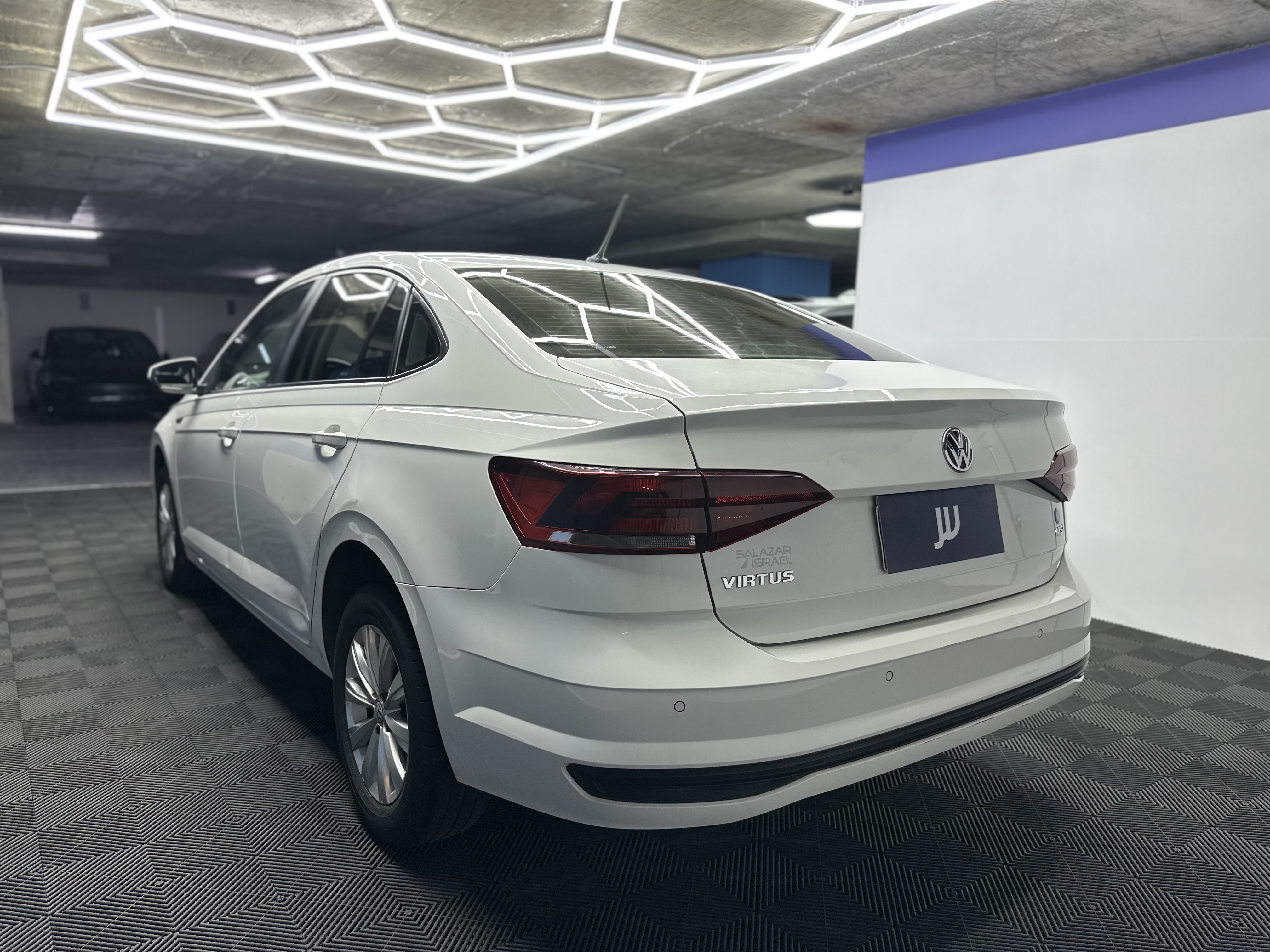 Volkswagen Virtus — foto 4 de 16