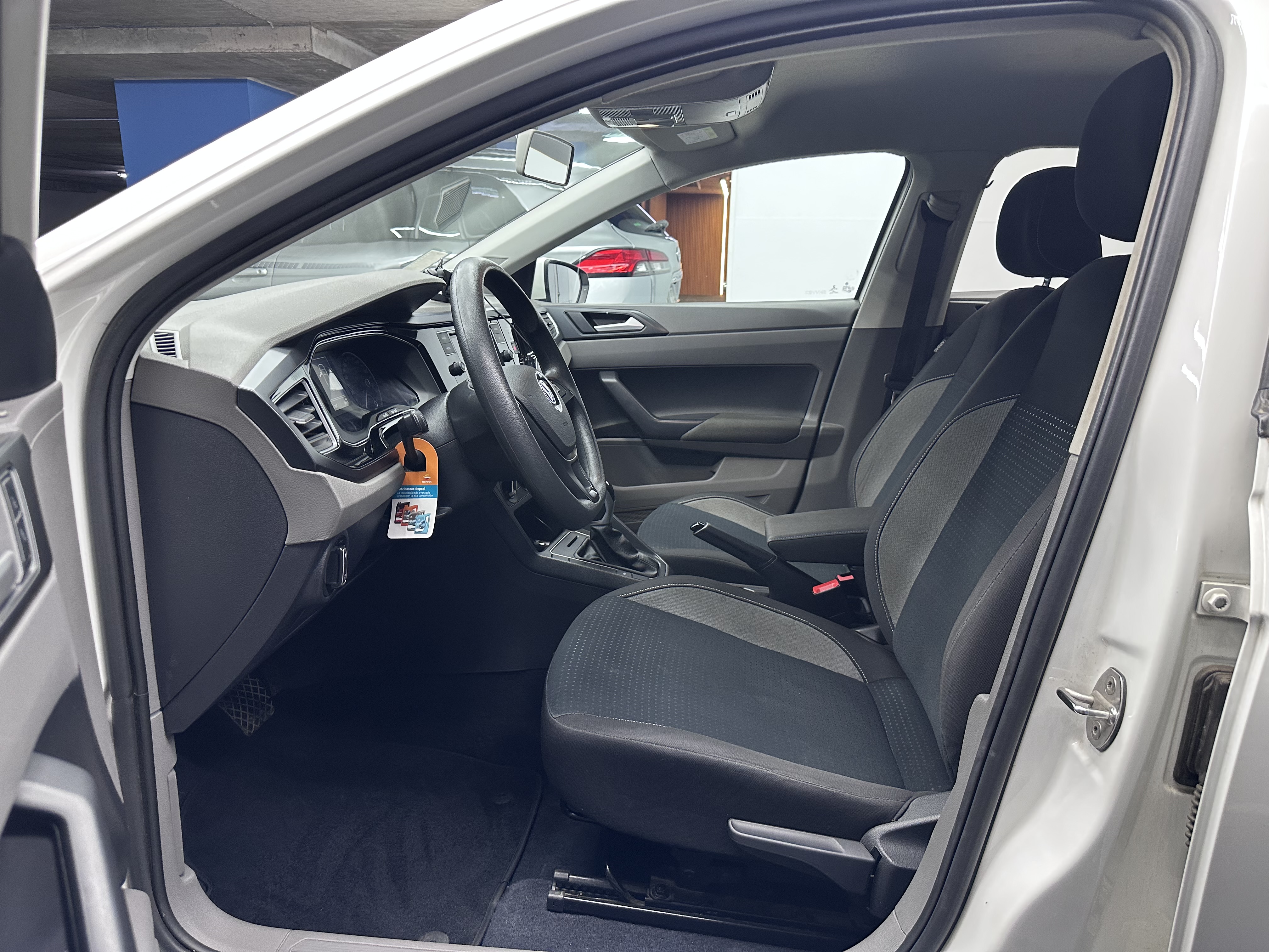 Volkswagen Virtus — foto 9 de 16
