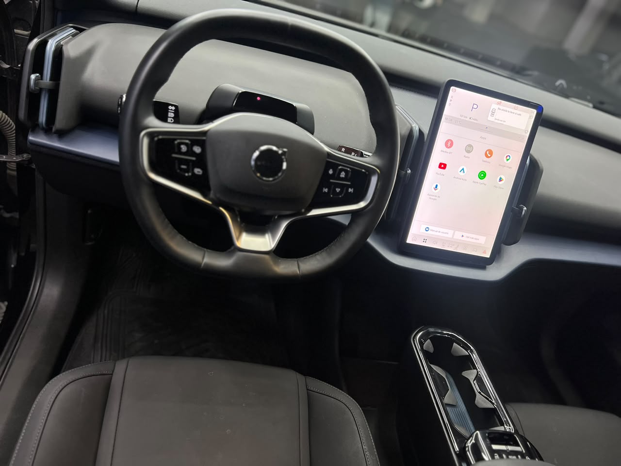 Volvo Ex30 — foto 9 de 13