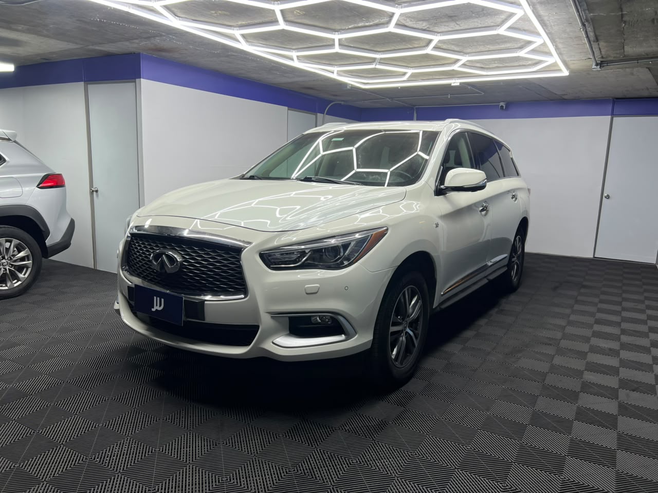 Infiniti Qx60 — foto 3 de 17