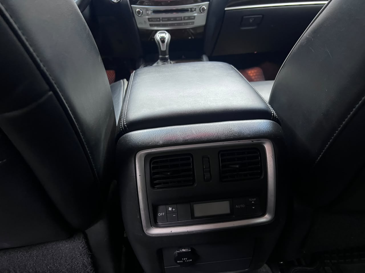 Infiniti Qx60 — foto 10 de 17