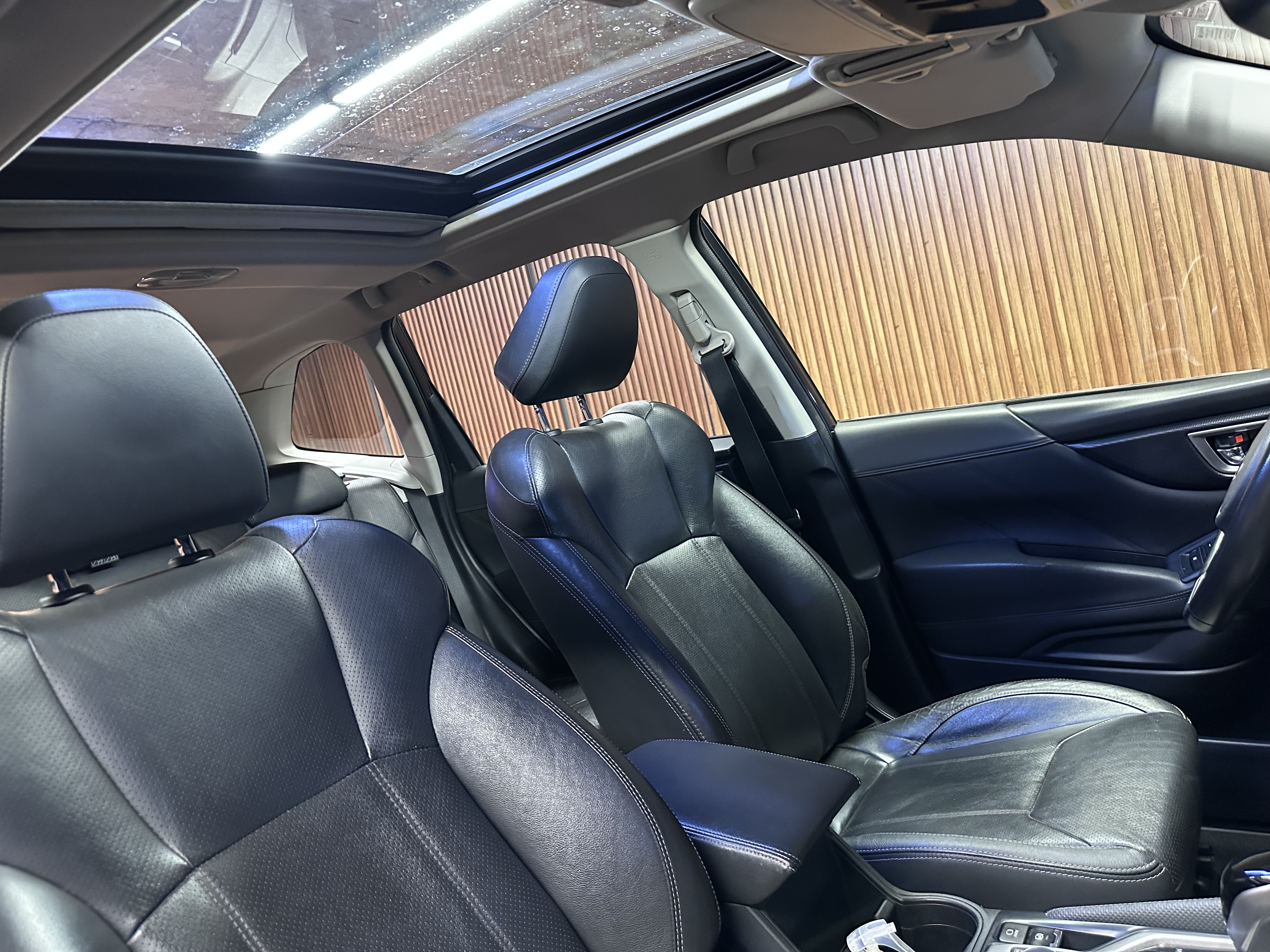 Subaru Forester — foto 15 de 17
