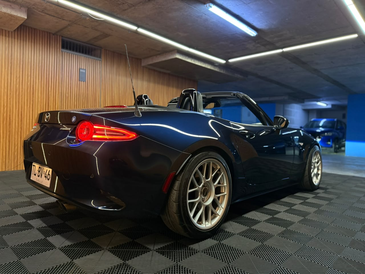 Mazda Mx-5 — foto 10 de 21