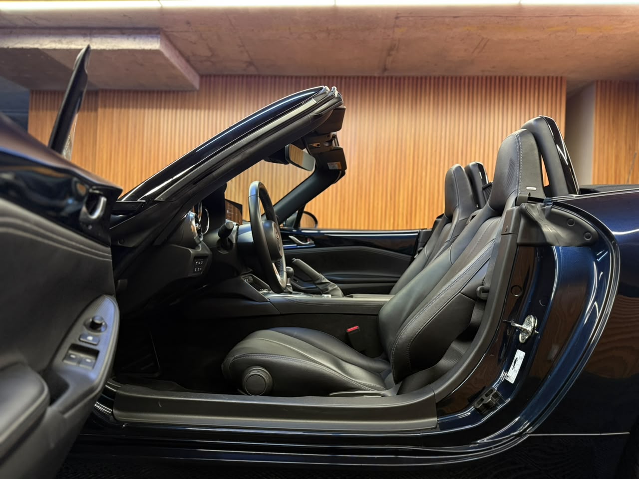 Mazda Mx-5 — foto 14 de 21